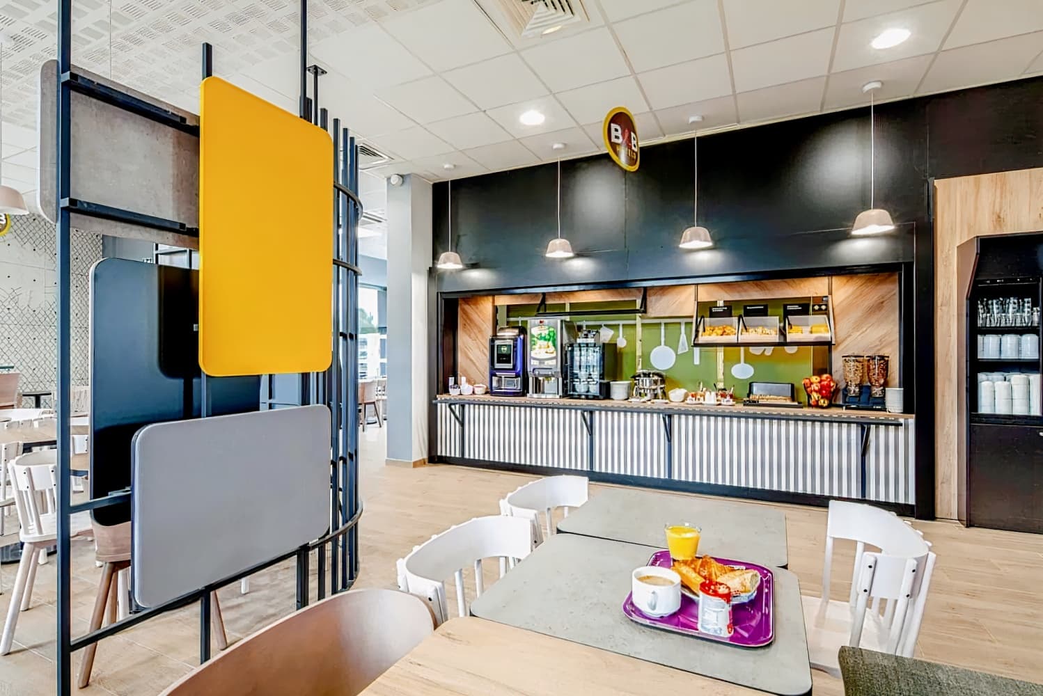 B&B Hôtel Compiègne