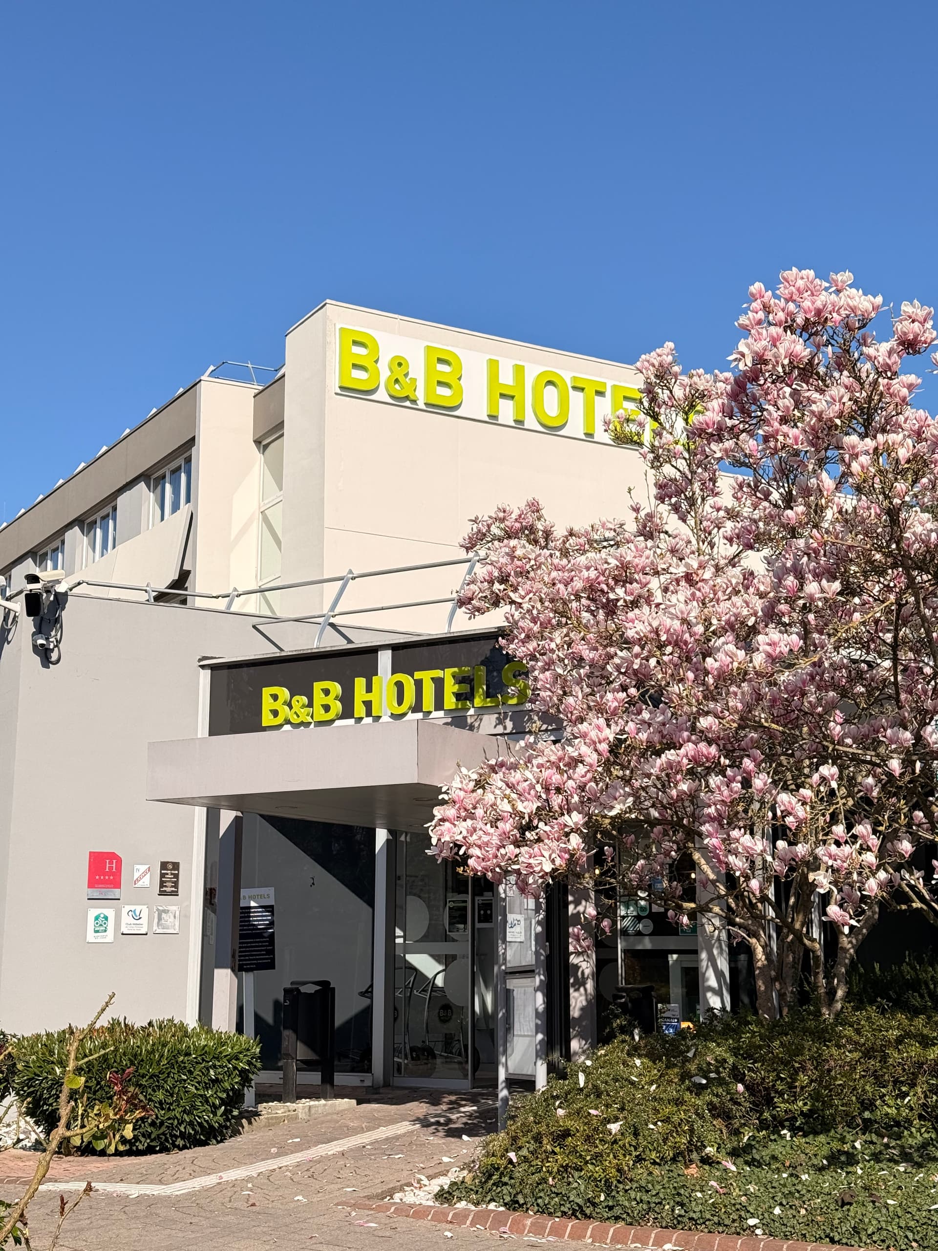 B&B Hôtel Cergy Port