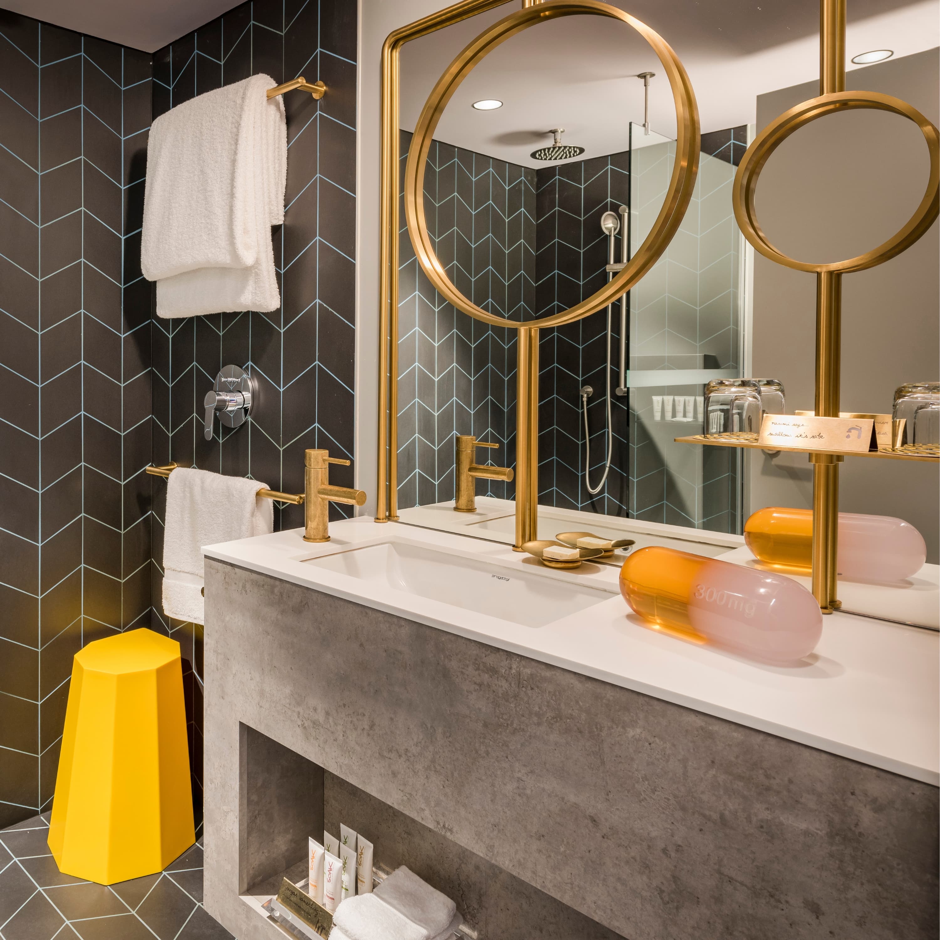 Naumi Auckland Airport