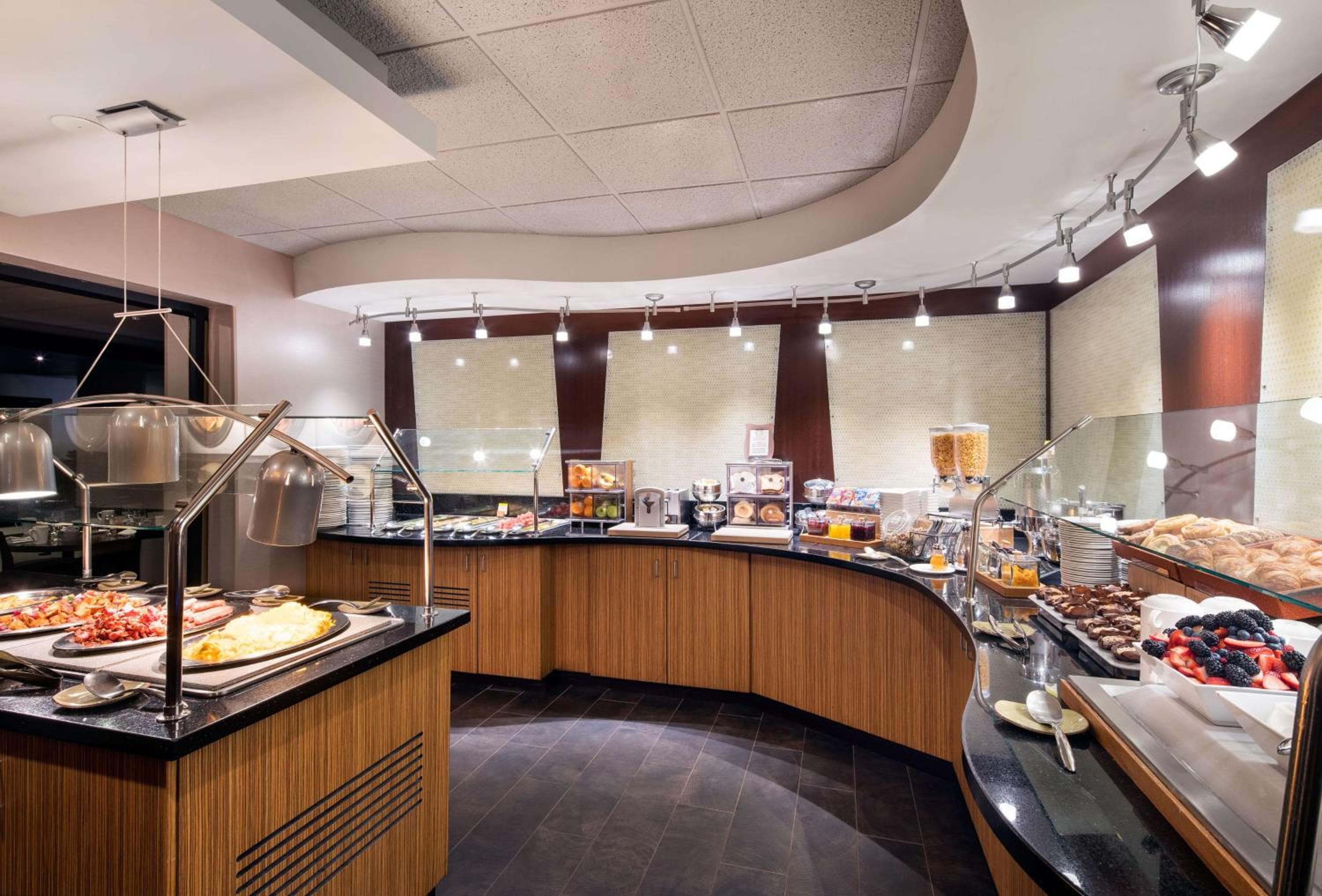 DoubleTree by Hilton Denver Tech