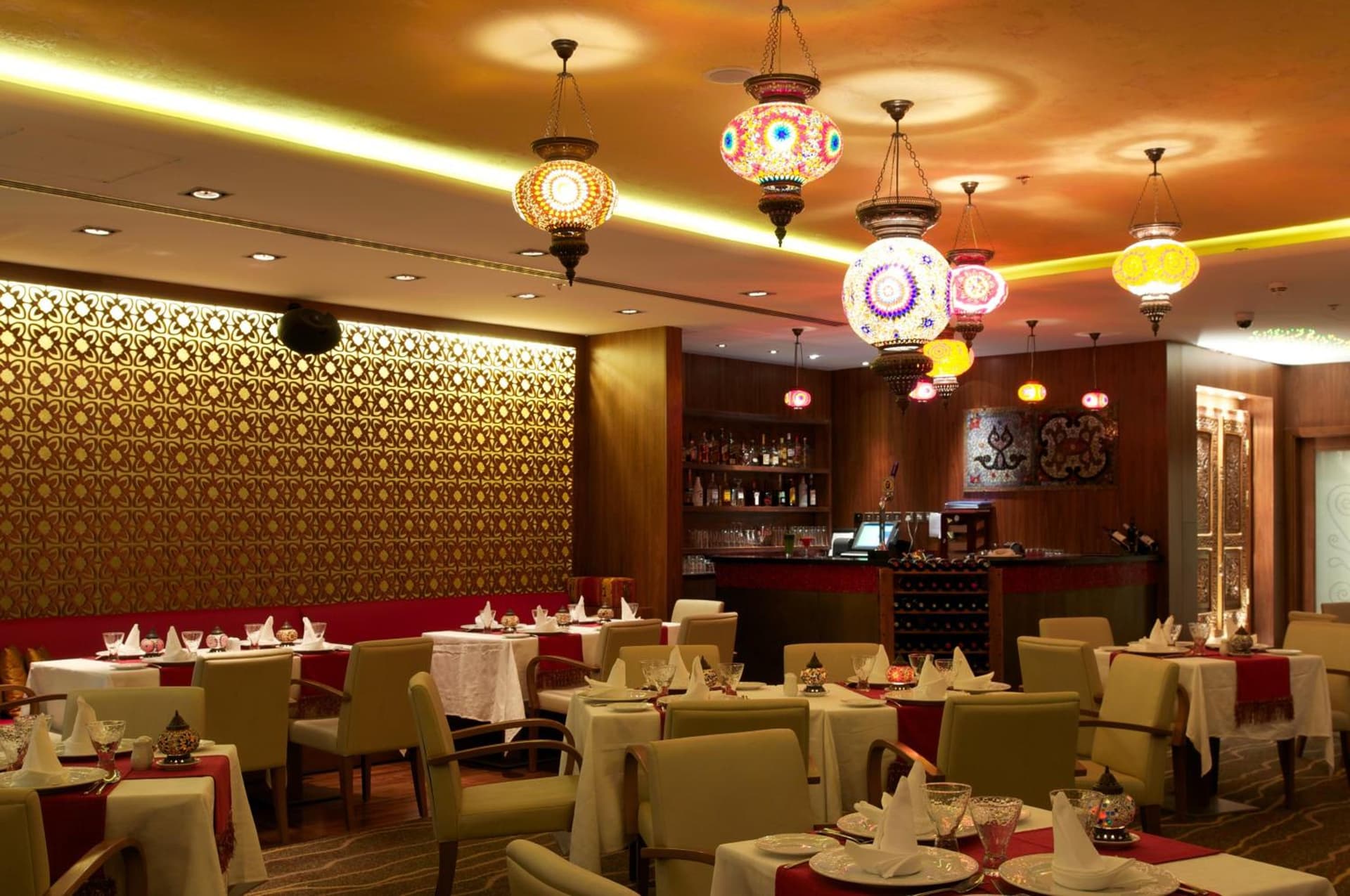 MONTREAL BARSHA HOTEL