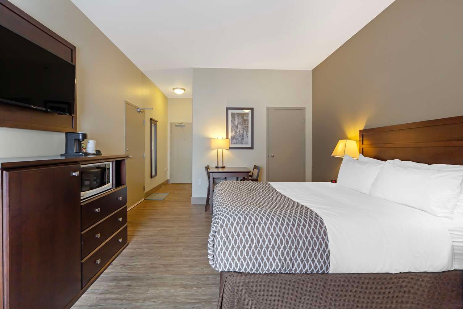 Best Western High Road Inn