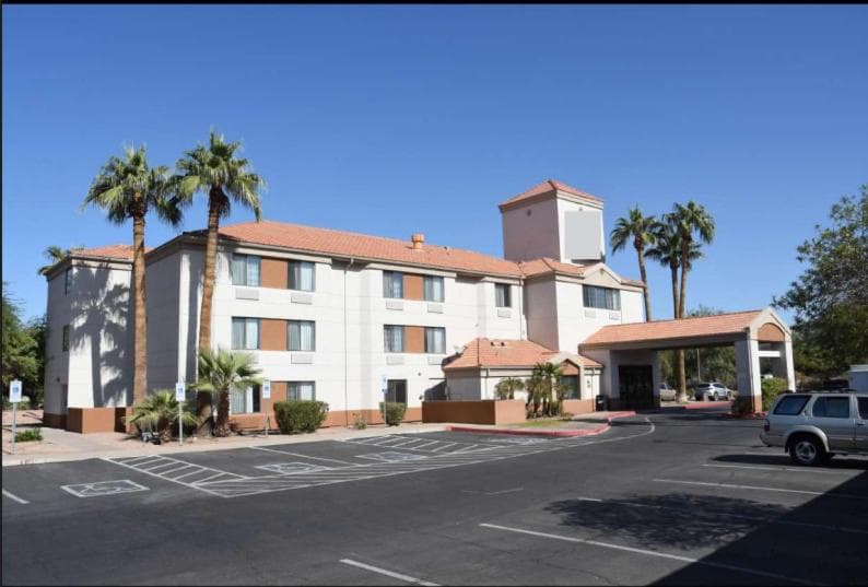 Sky Harbor Airport Inn