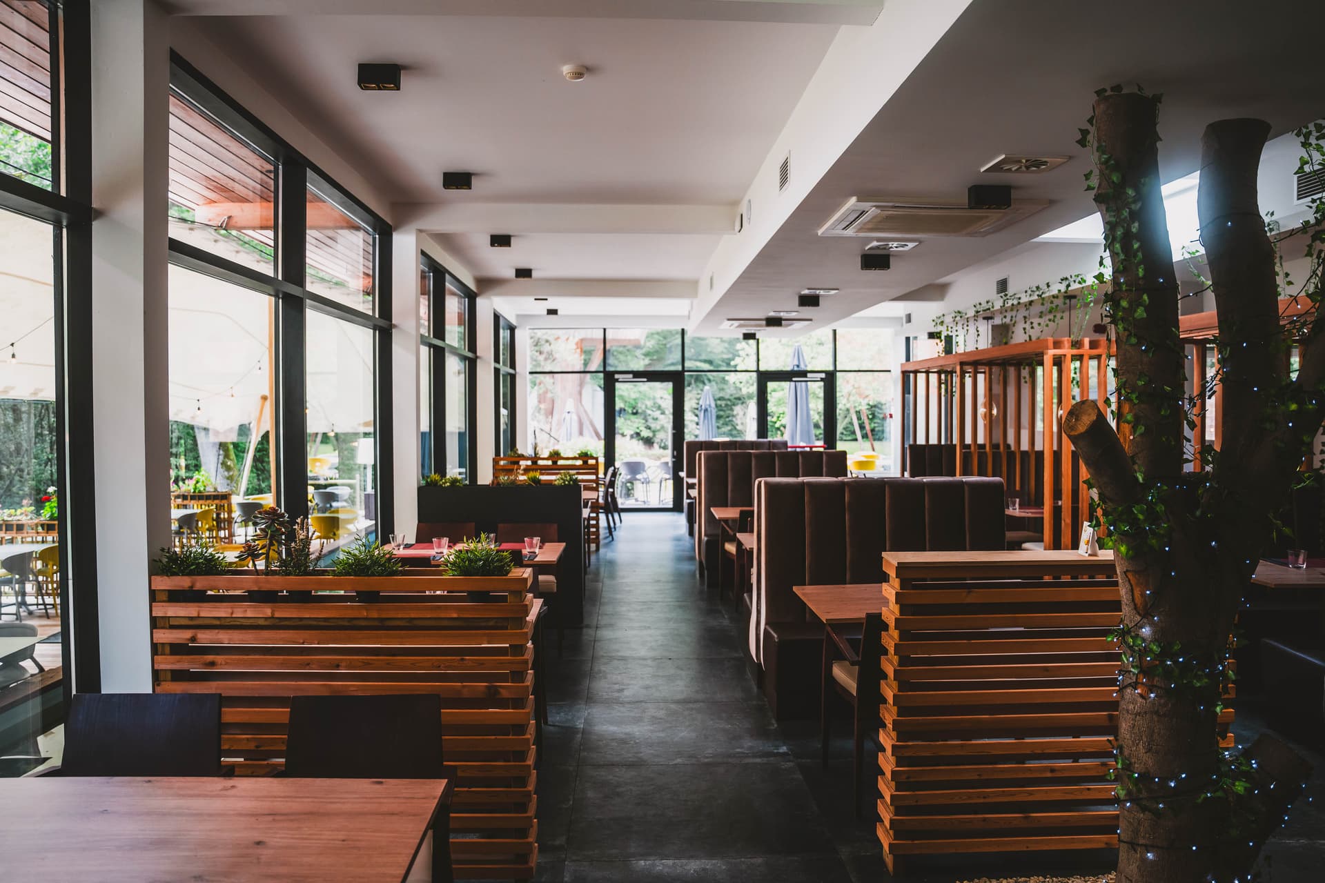 Utopia Hotel Mons