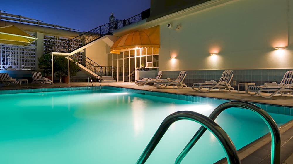 Crowne Plaza Abu Dhabi