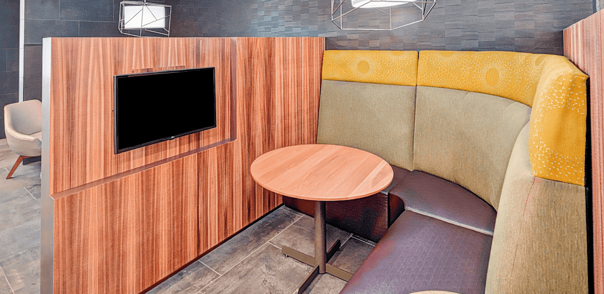 Courtyard by Marriott Appleton Riverfront