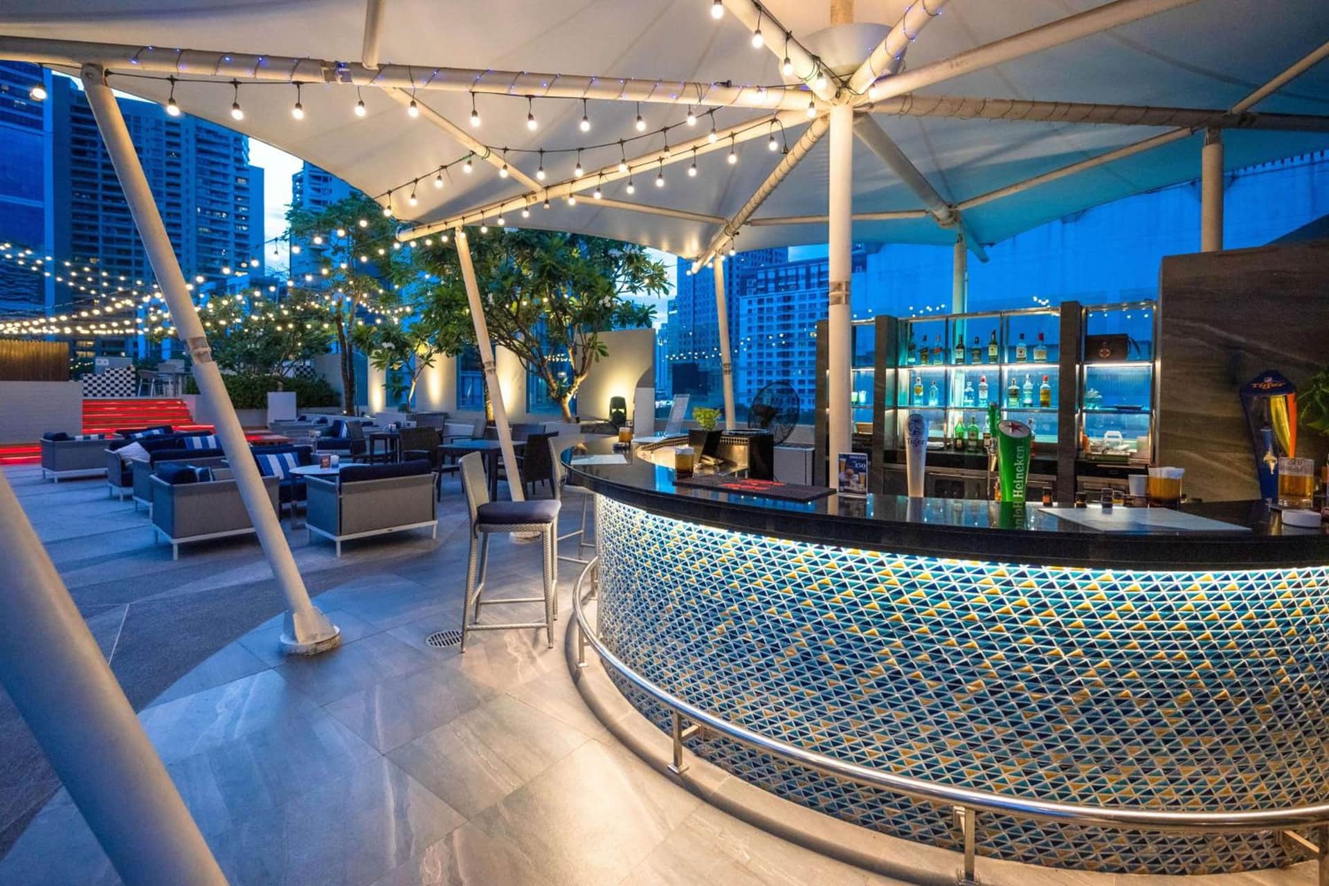 Park Plaza Bangkok Soi 18