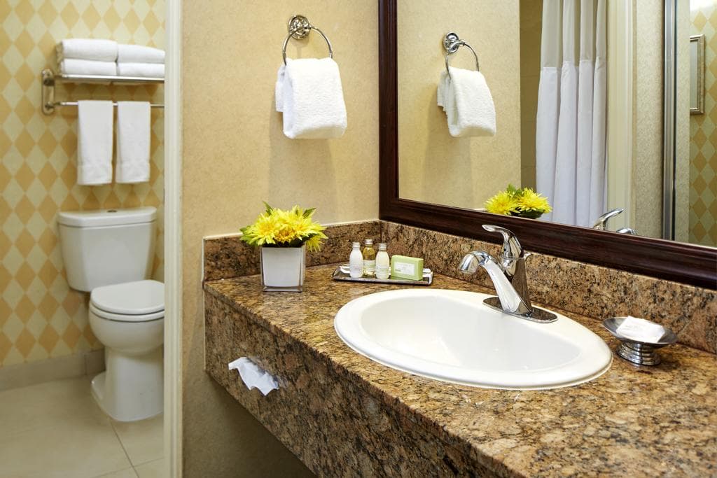 Anaheim Portofino Inn & Suites