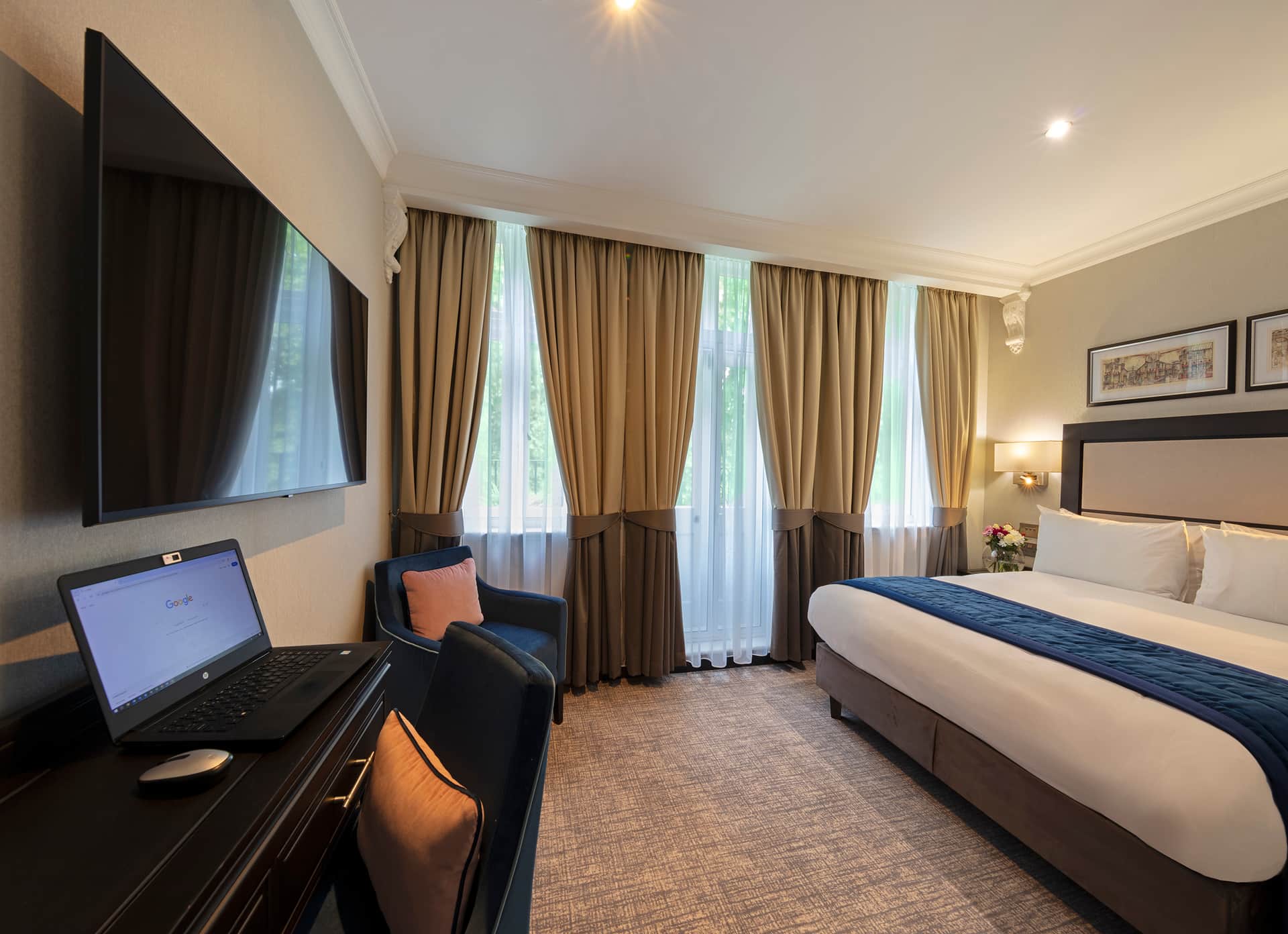 The Wellington by Blue Orchid Hospitality