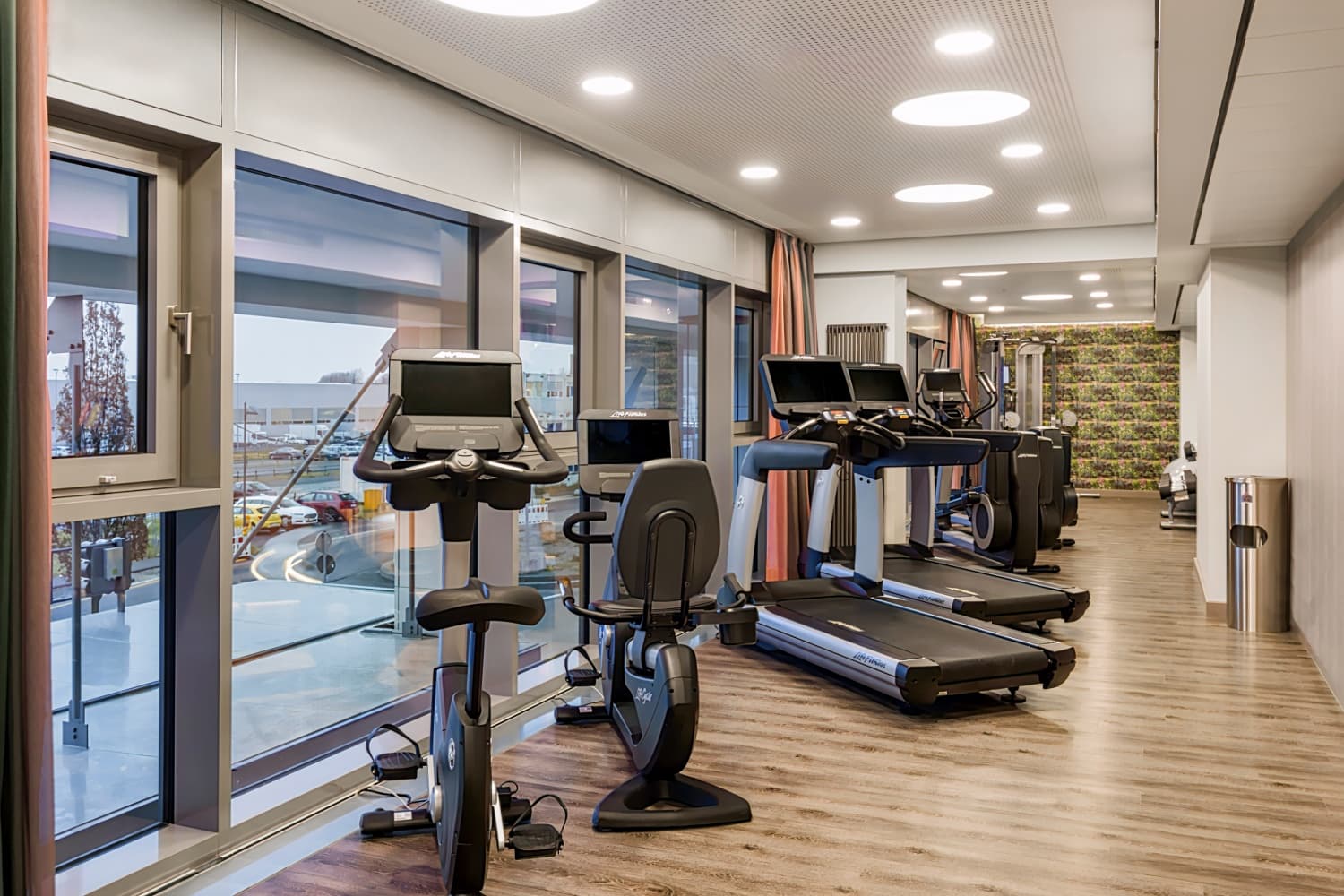 Hyatt Place Frankfurt Airport