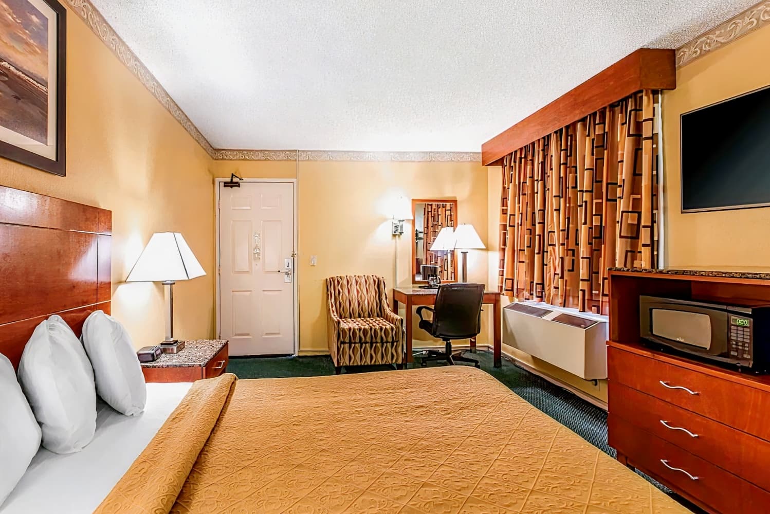 Quality Inn & Suites Camarillo