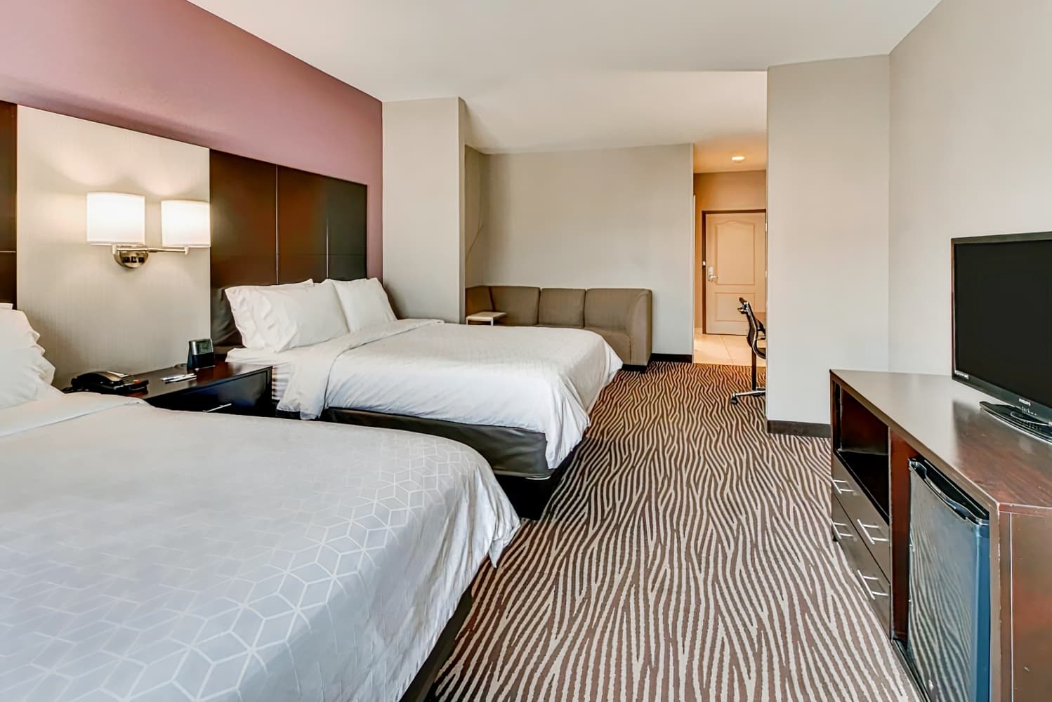 Holiday Inn Express & Suites Cheektowaga North East