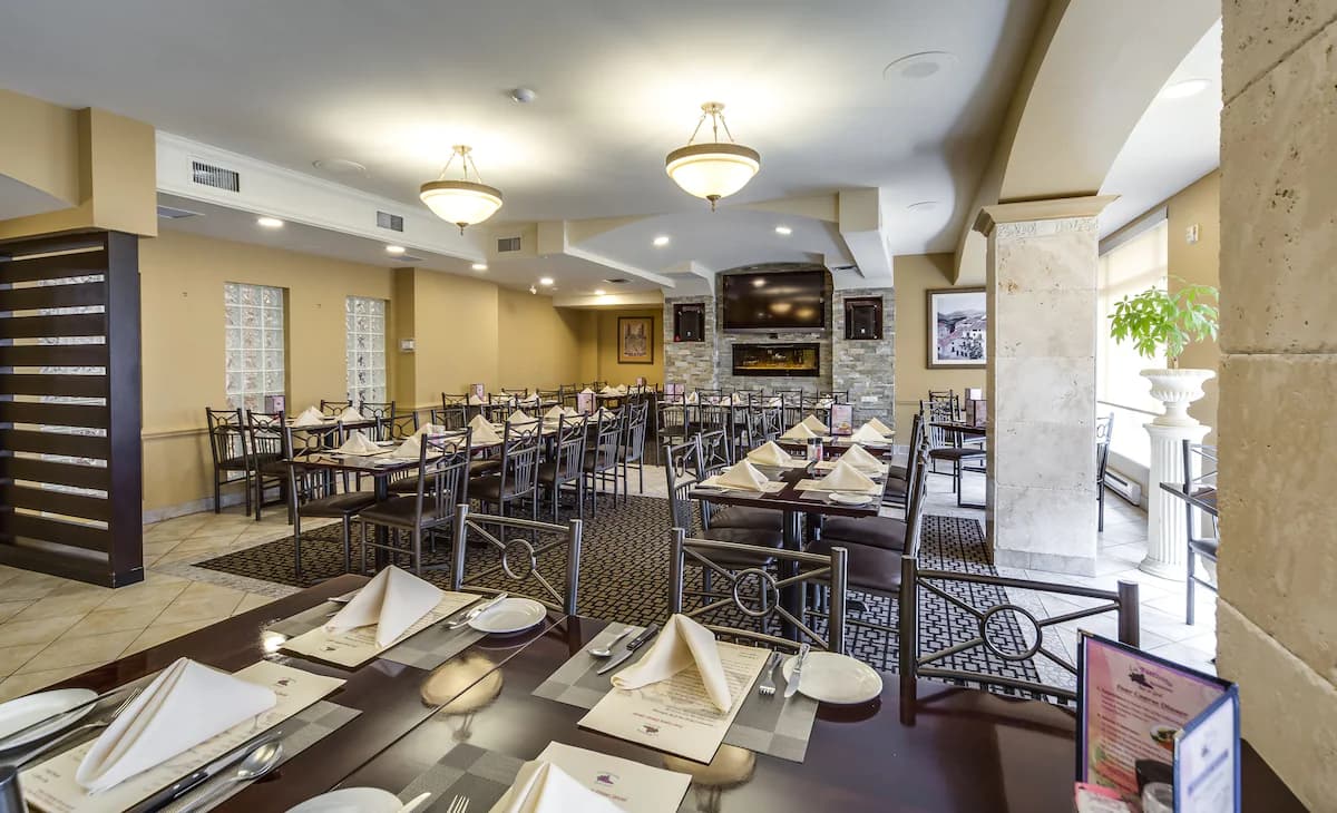 Monte Carlo Inns Toronto Markham