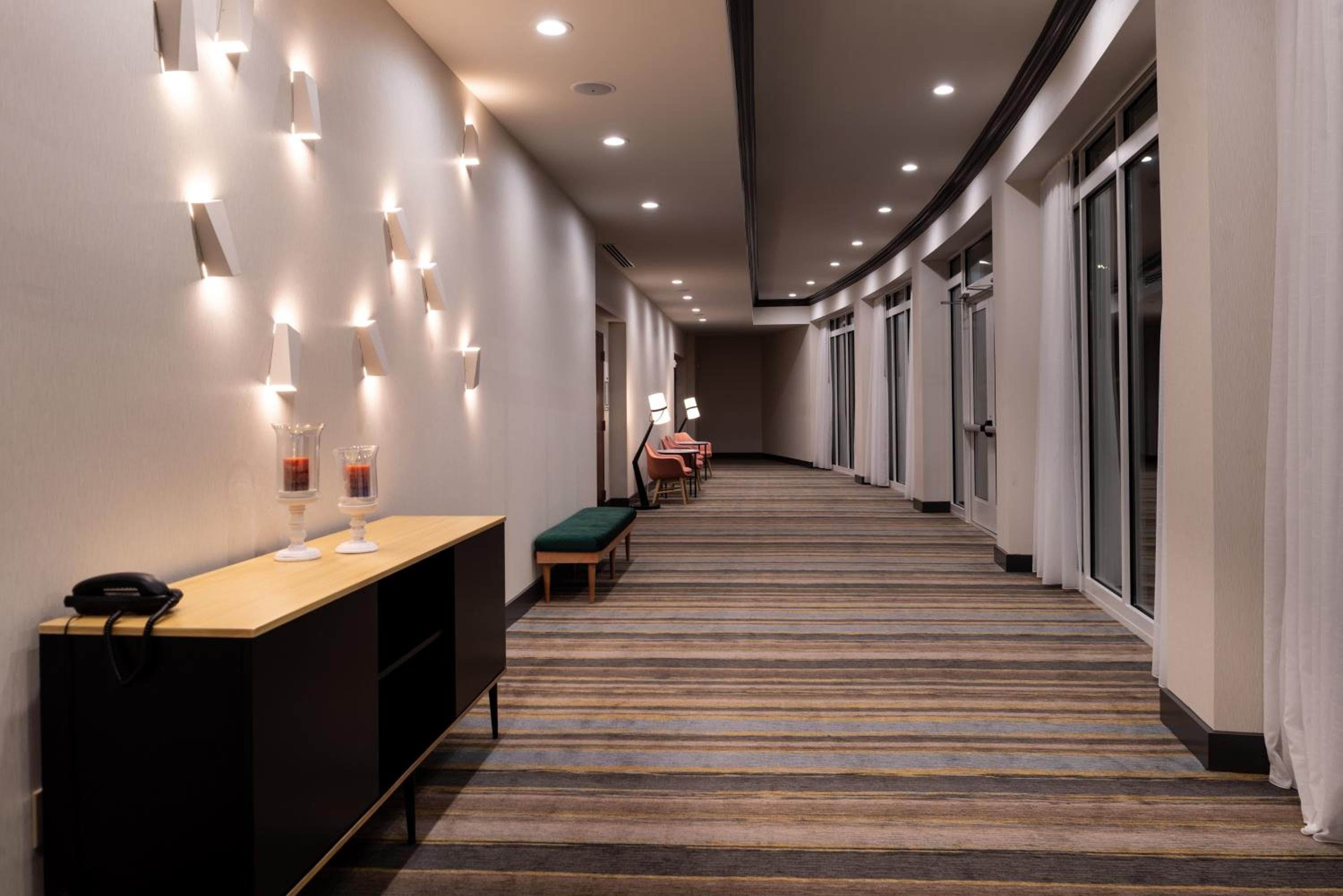 Holiday Inn & Suites Orlando I-Drive Theme Parks