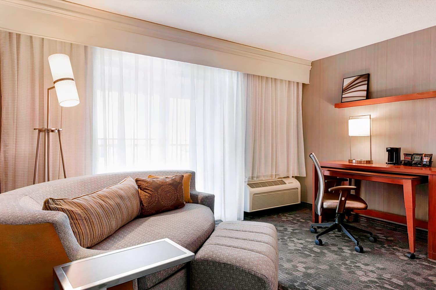 Courtyard by Marriott Bloomington Normal