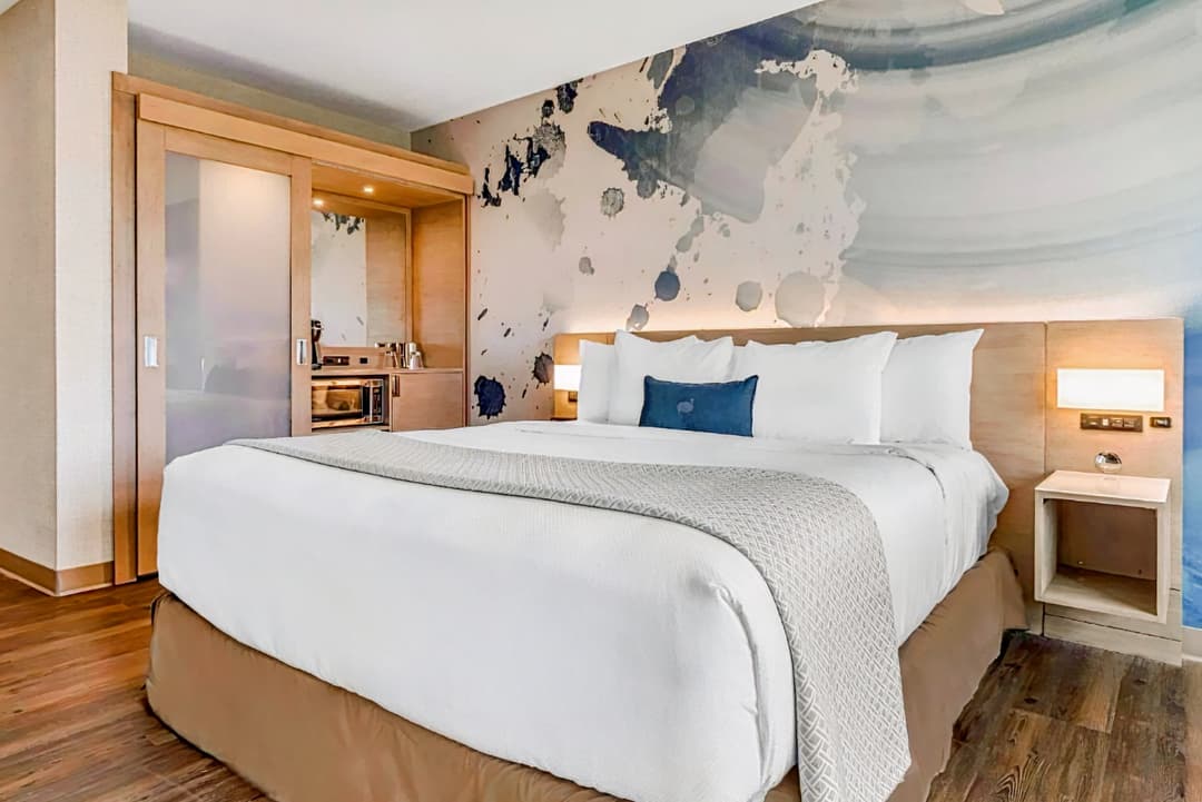 Cambria Hotel Milwaukee Downtown