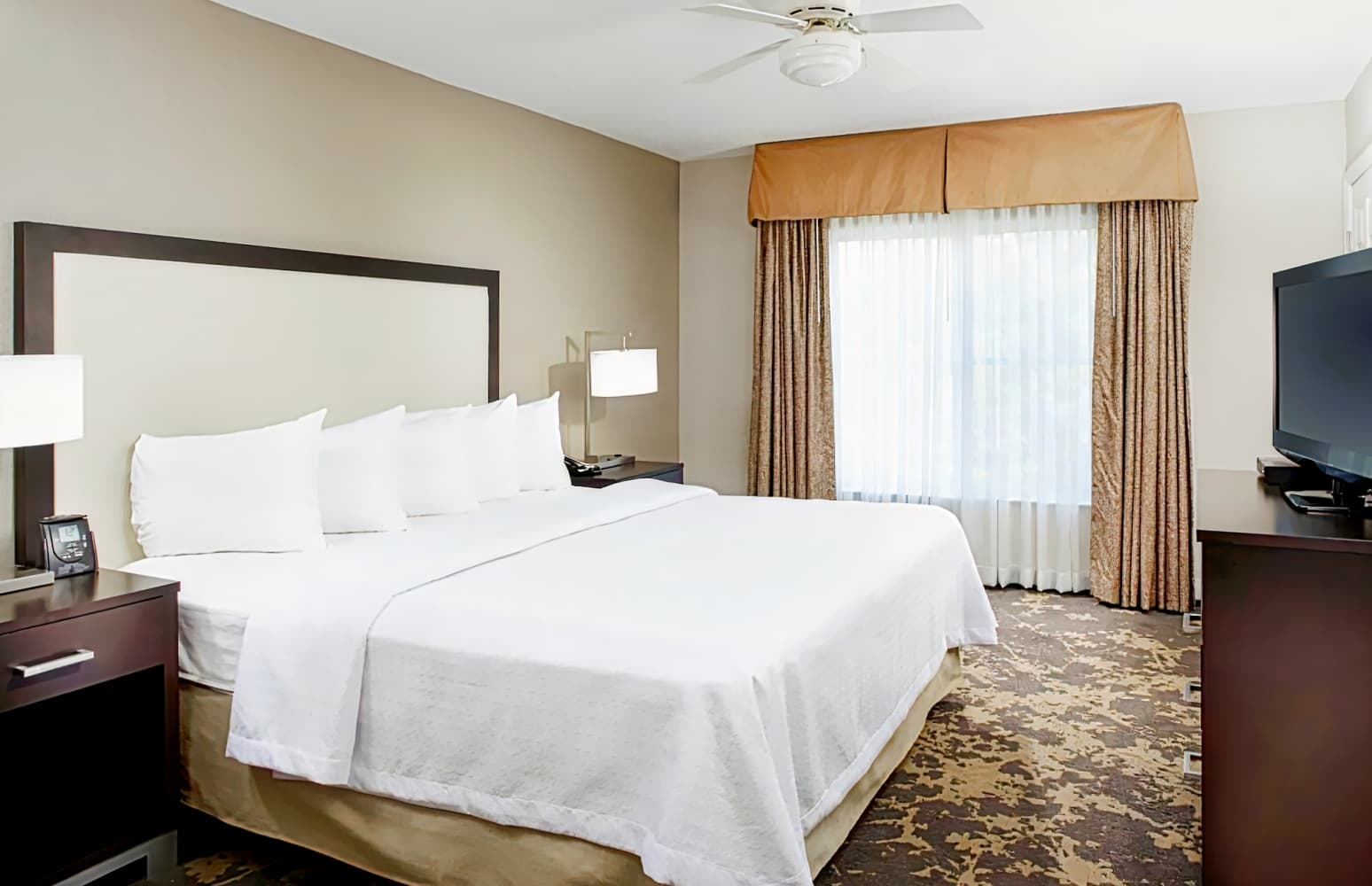 Homewood Suites by Hilton Charlotte Airport
