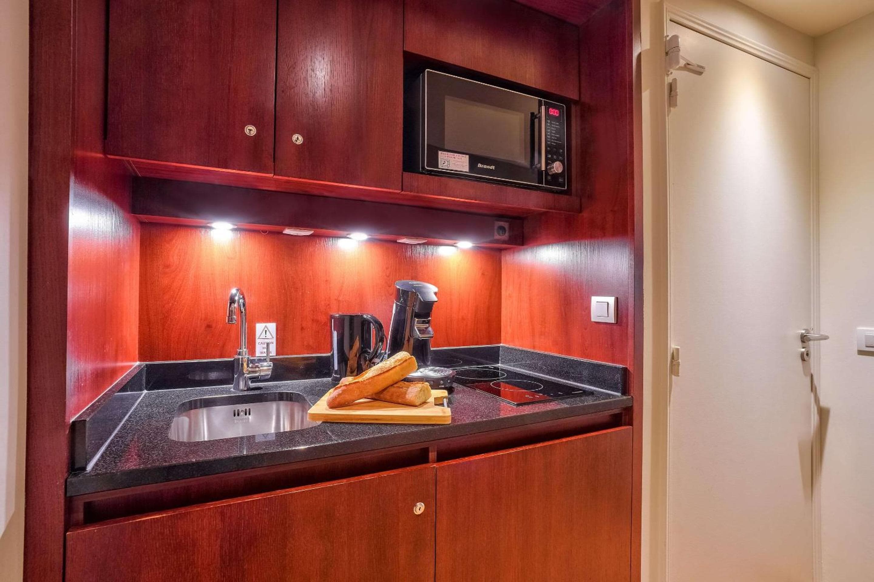 Clarion Paris CDG Airport