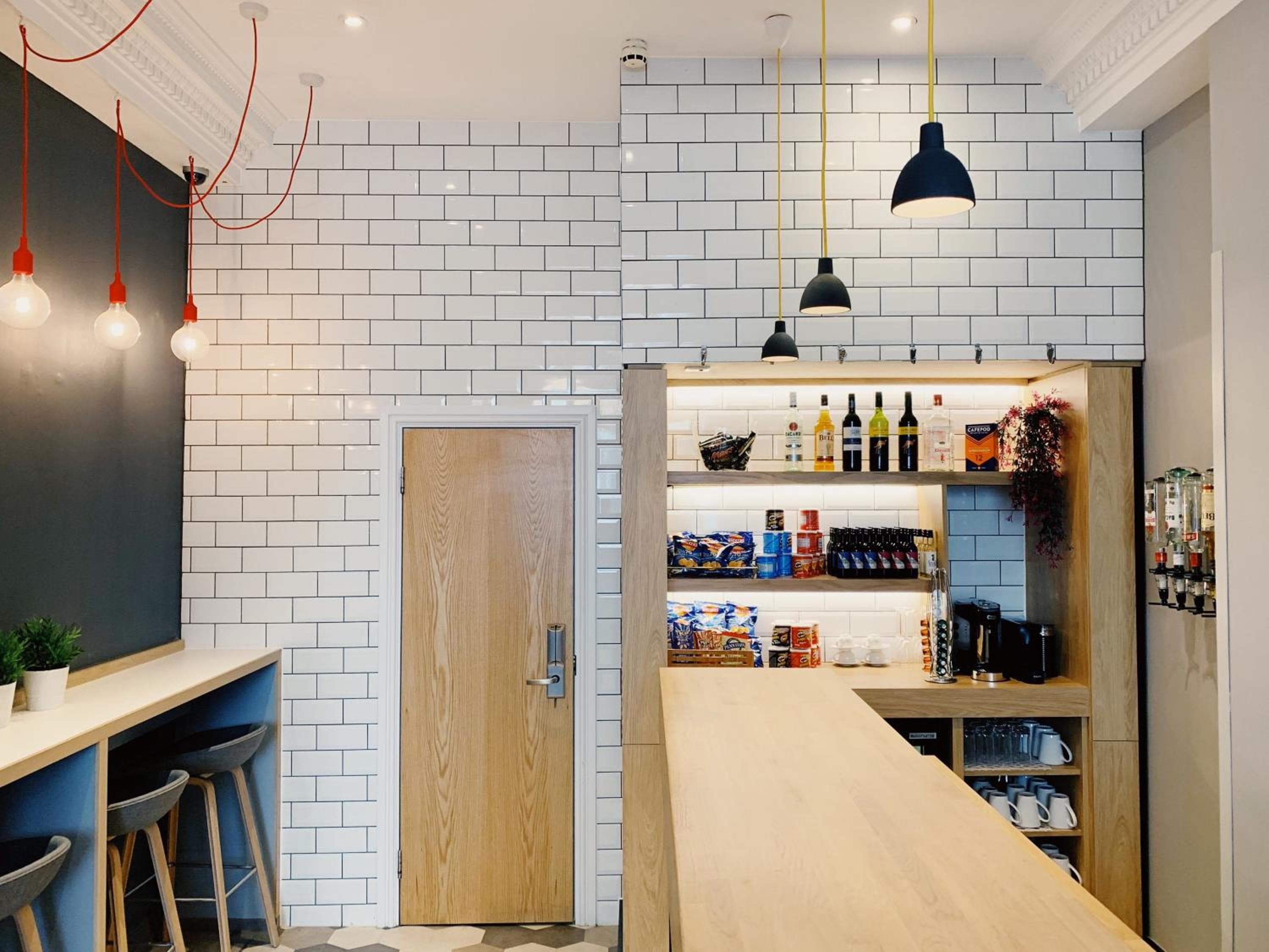 Holiday Inn Express London Victoria, an IHG Hotel