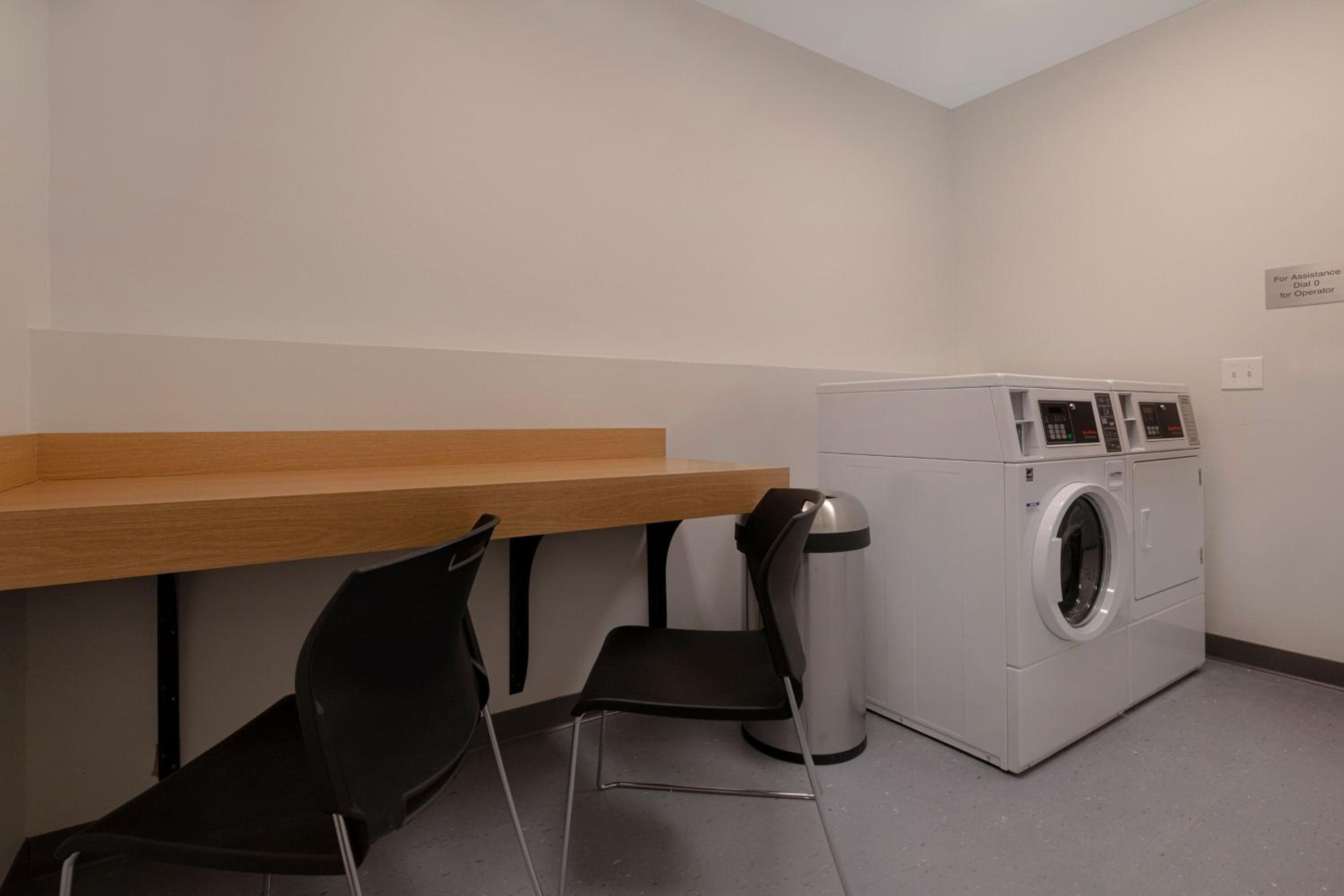 Fairfield by Marriott Inn & Suites Denver Airport at Gateway Park