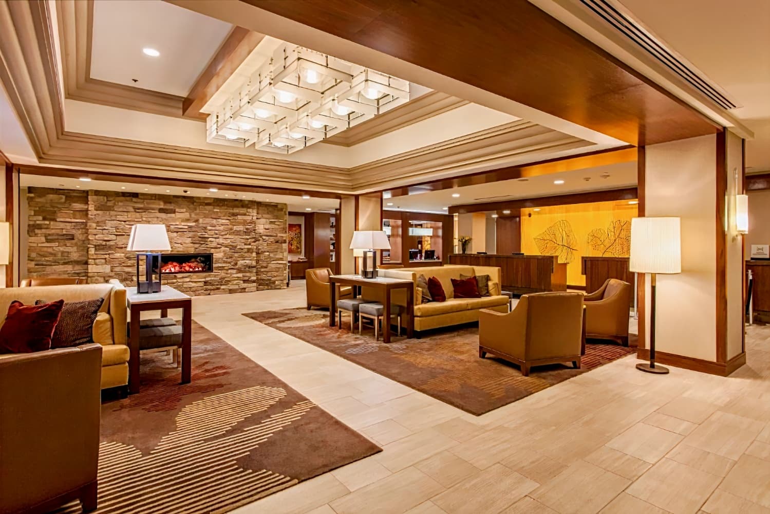DoubleTree by Hilton Pittsburgh-Green Tree