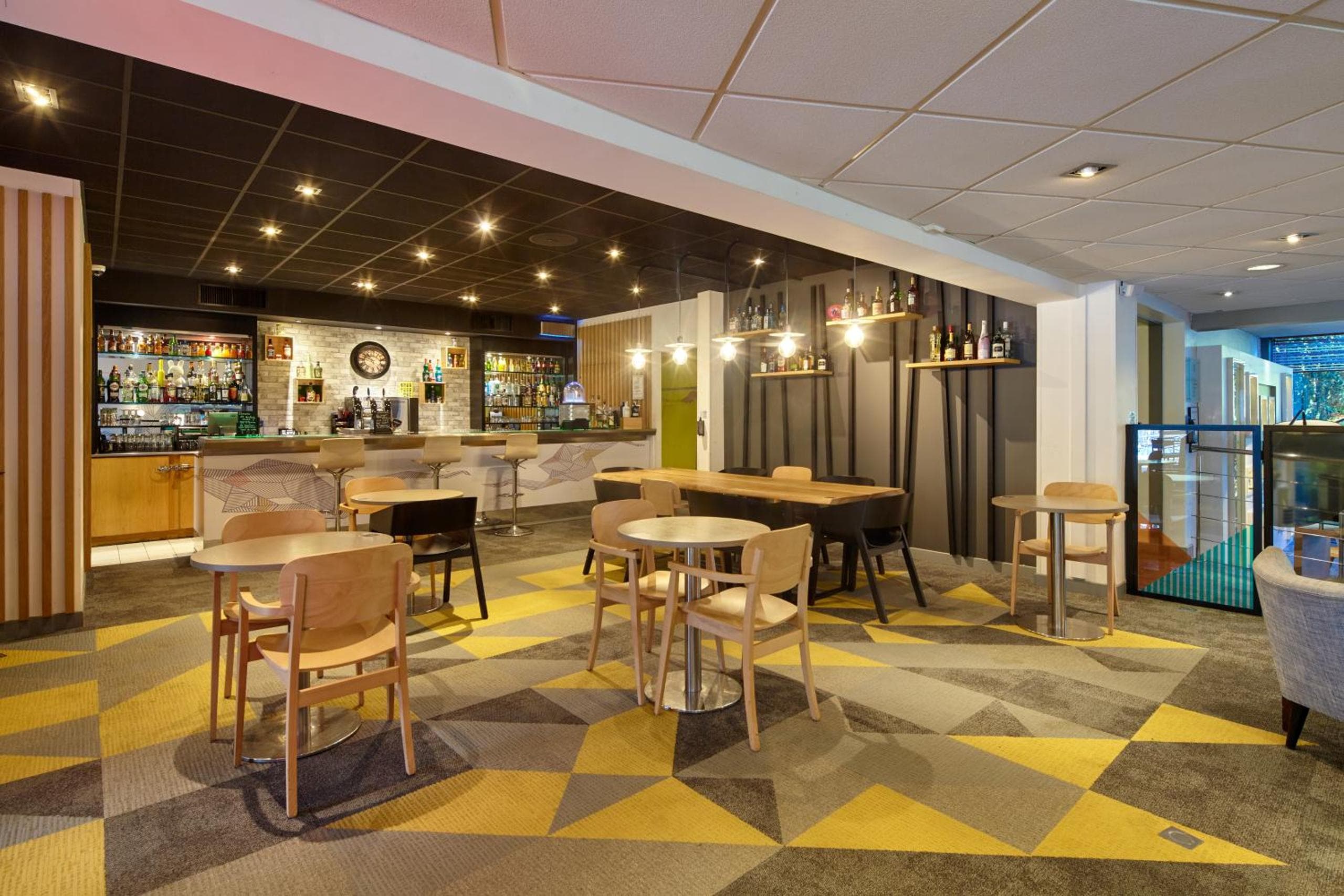 B&B Hôtel Cergy Port