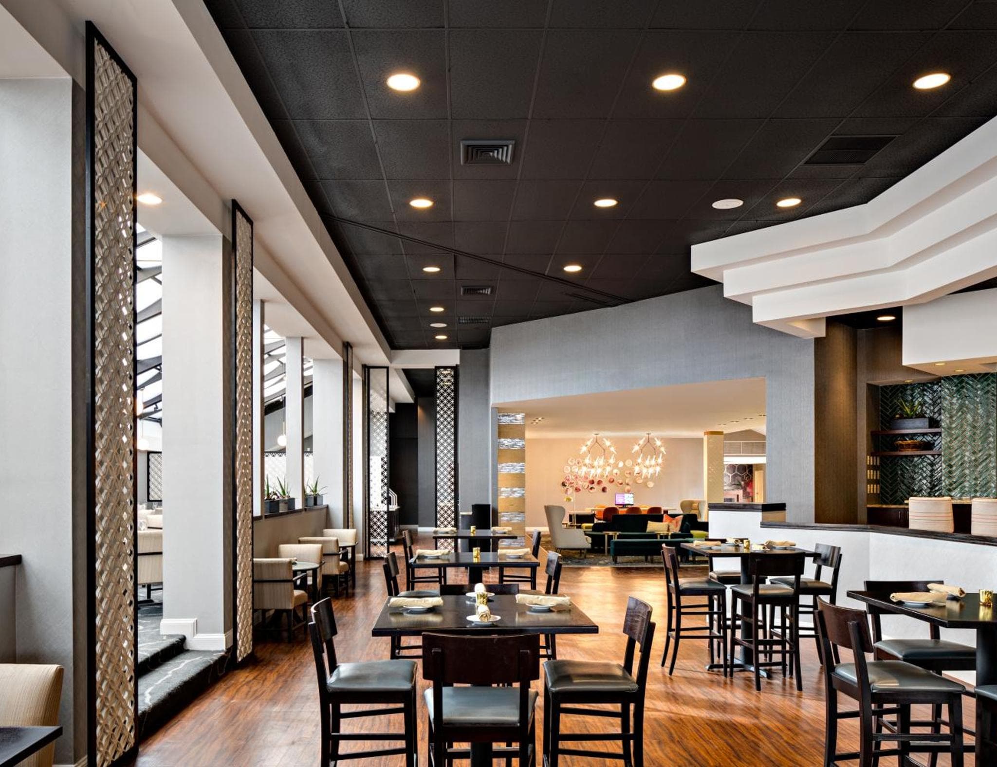 DoubleTree by Hilton Fairfield Hotel & Suites