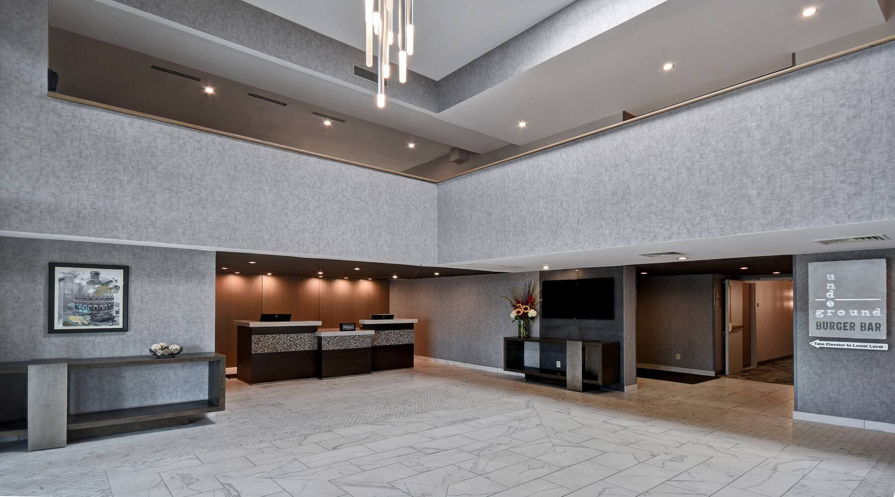 DoubleTree by Hilton St. Louis Airport