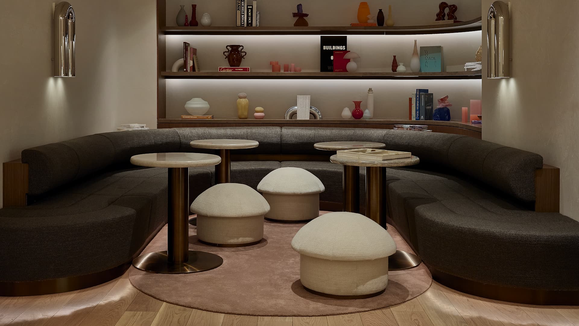 Vogue Hotel Montreal Downtown, Curio Collection by Hilton