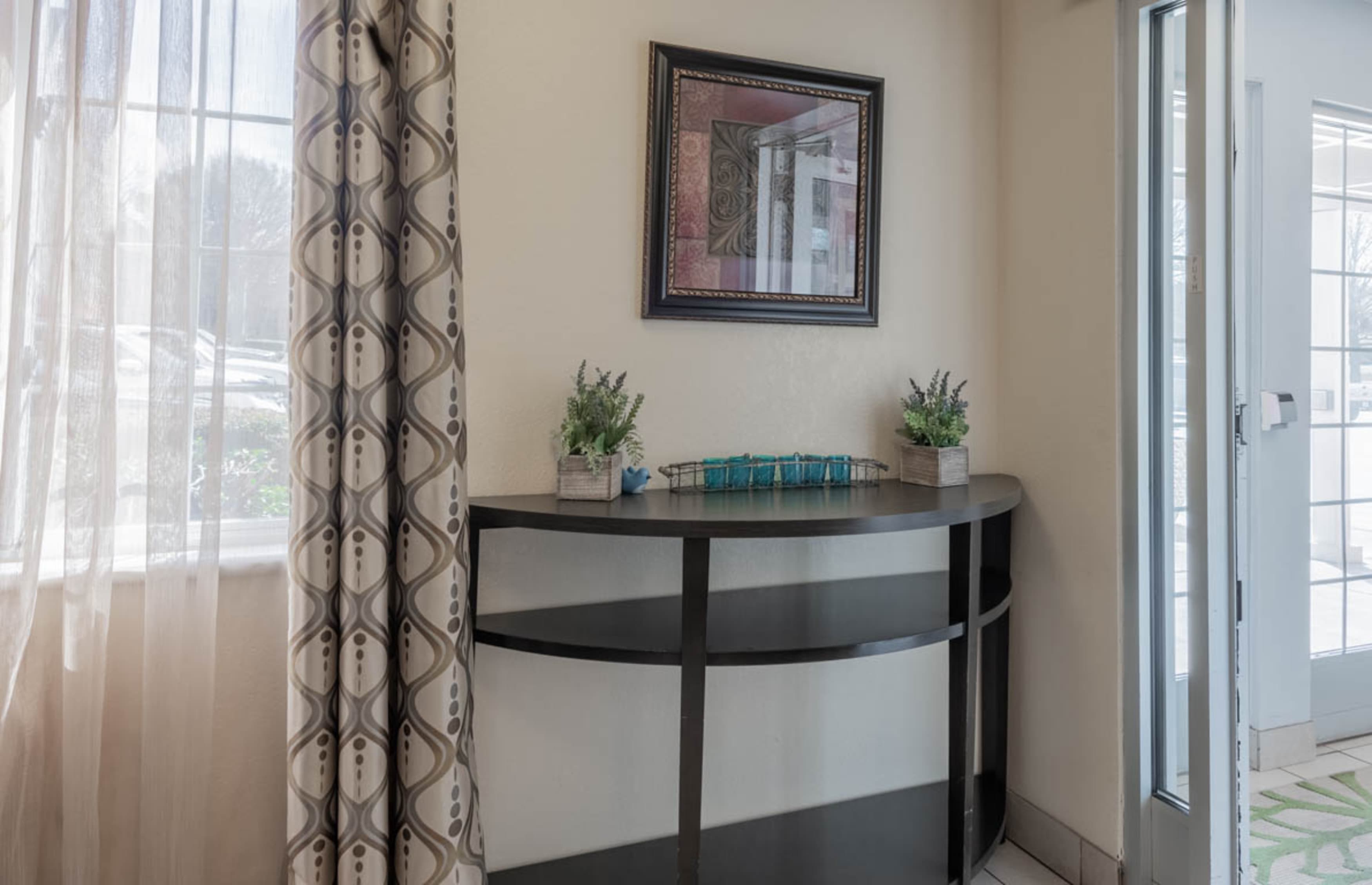 Sonesta Simply Suites Nashville Brentwood