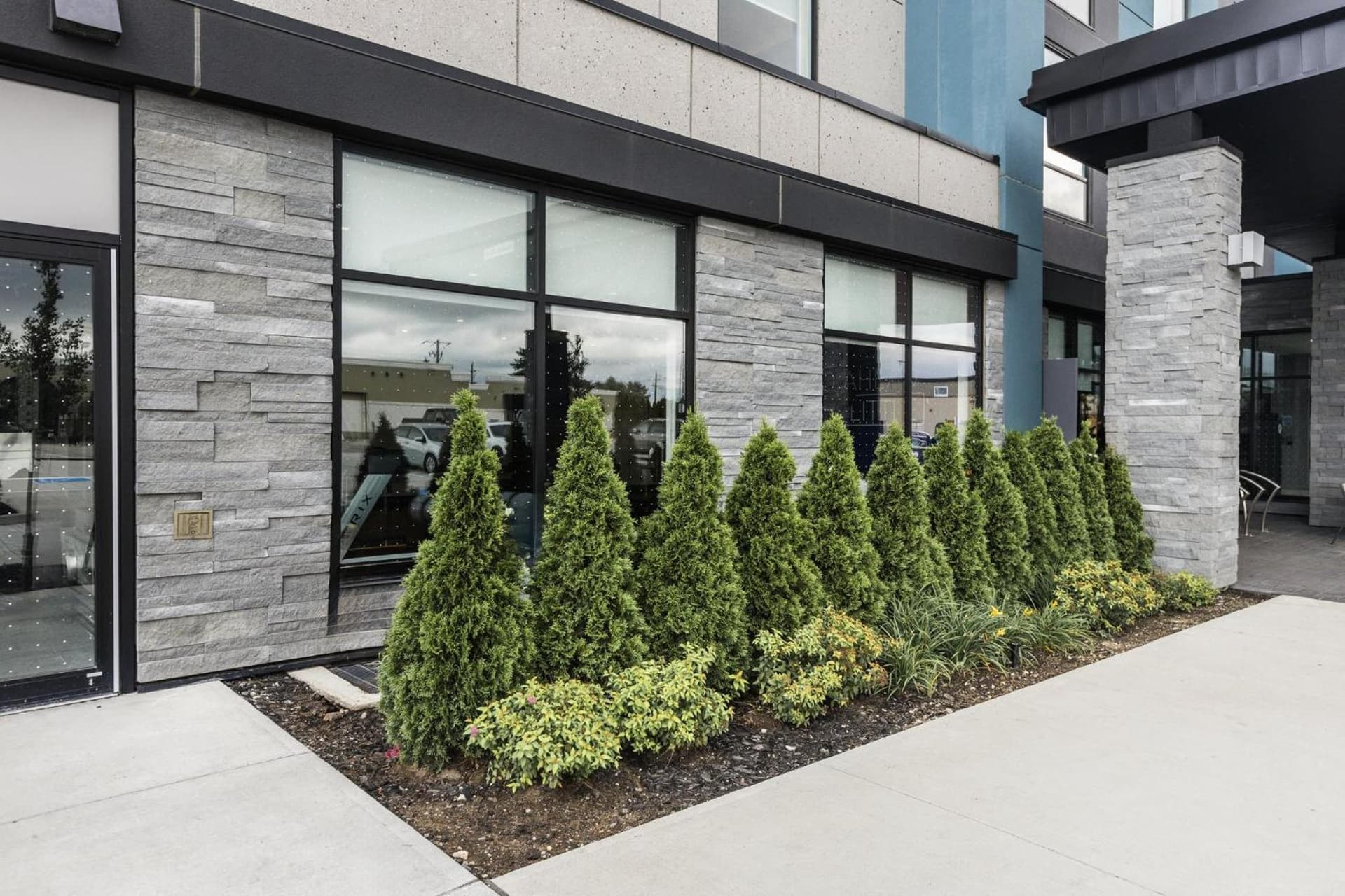 Holiday Inn Express & Suites - Toronto Airport South, an IHG Hotel