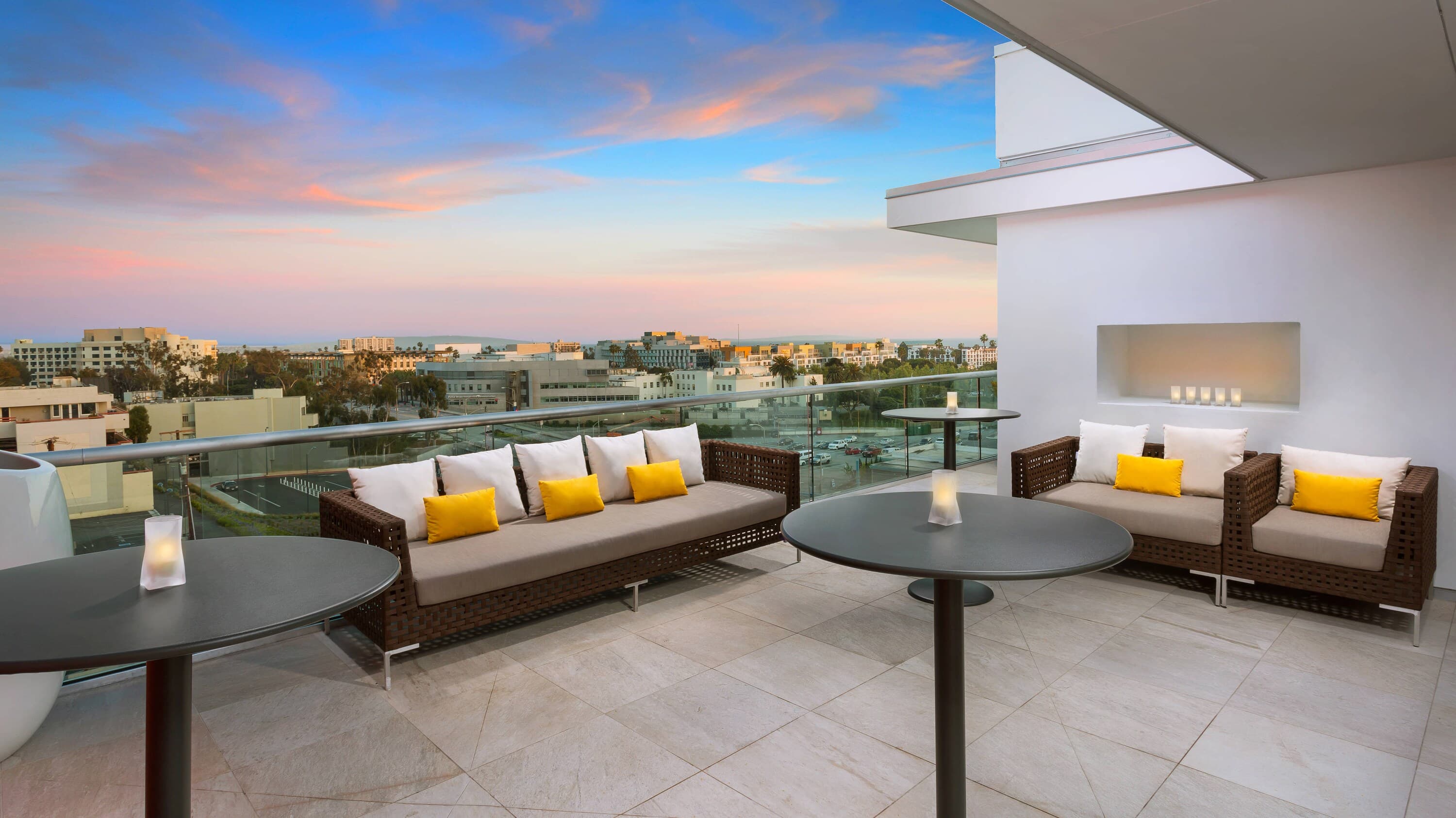 Courtyard by Marriott Santa Monica