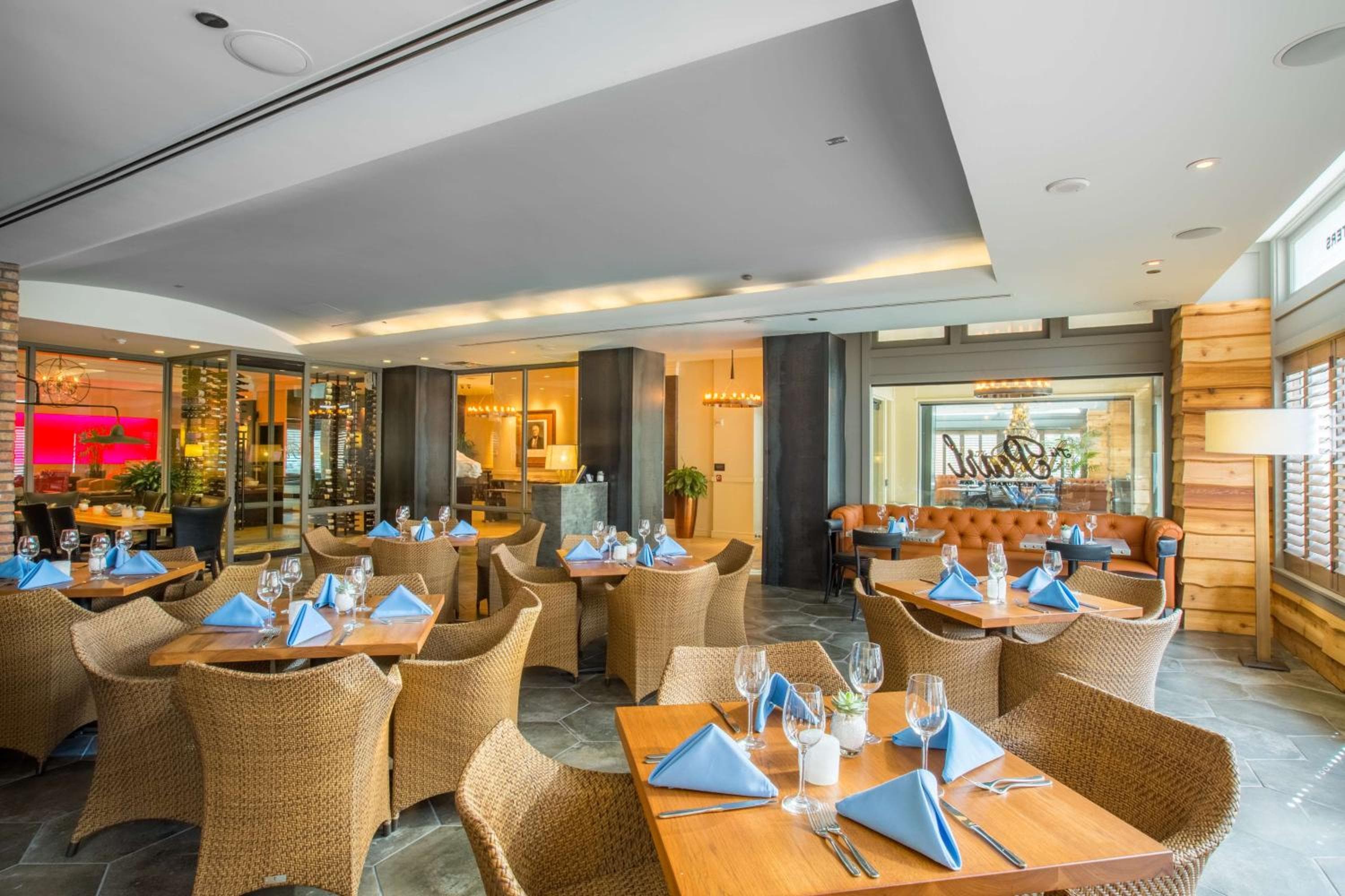 The Sam Houston Hotel, Curio Collection by Hilton