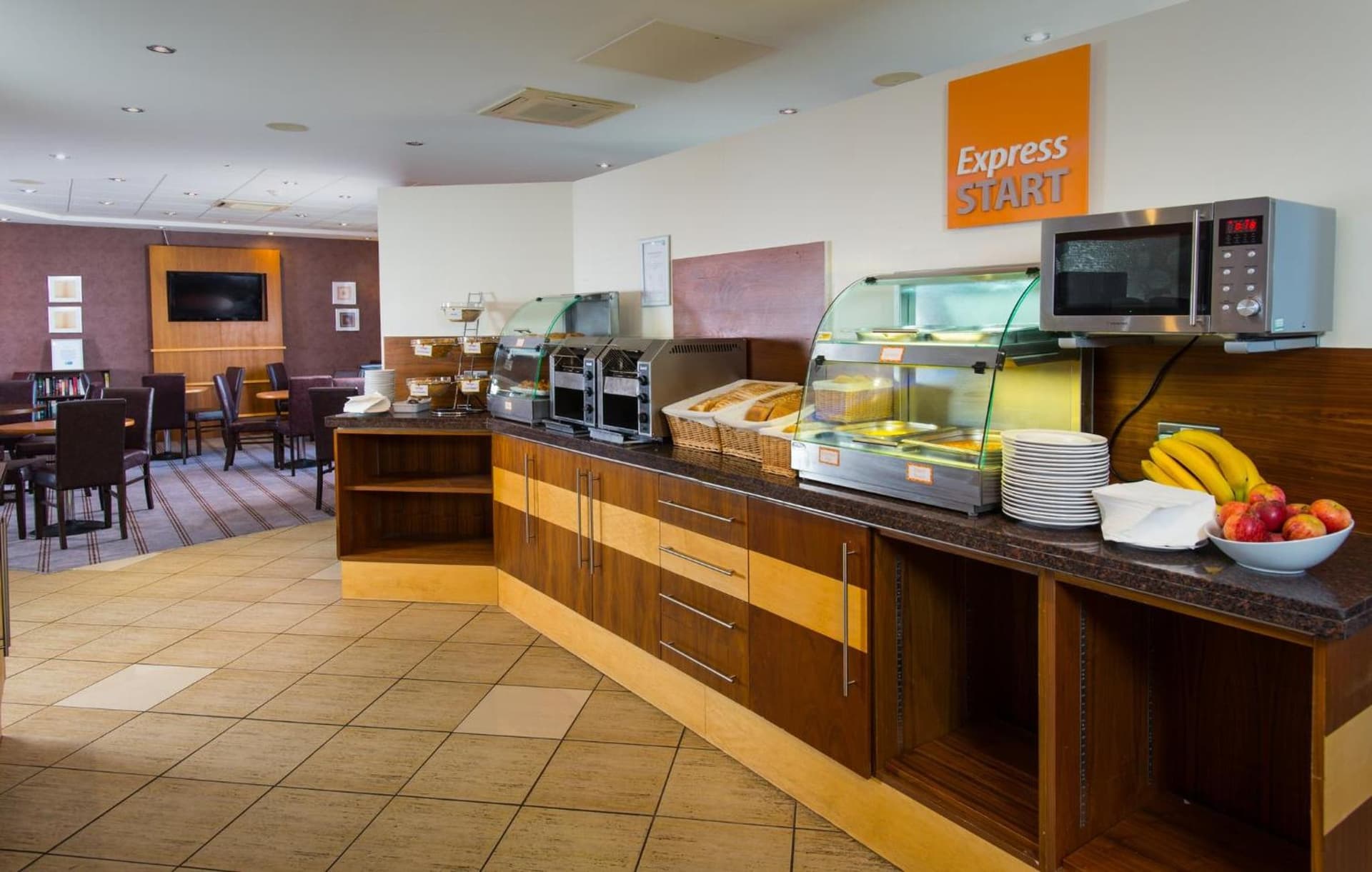 Holiday Inn Express - Swindon City Centre