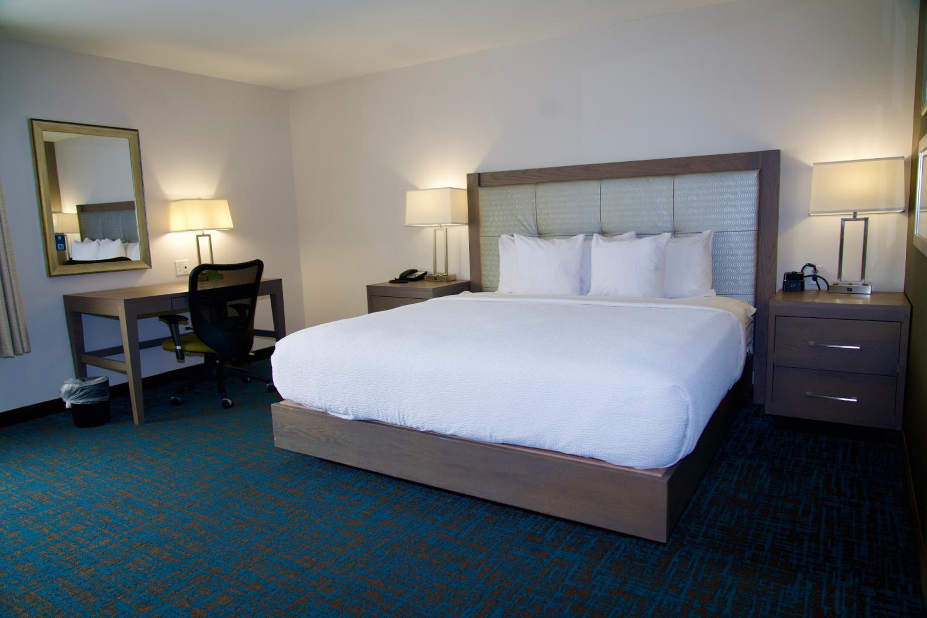 La Quinta Inn & Suites by Wyndham St. Paul-Woodbury