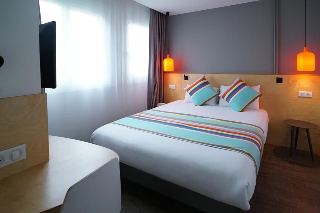 Hotel La Régence Courbevoie