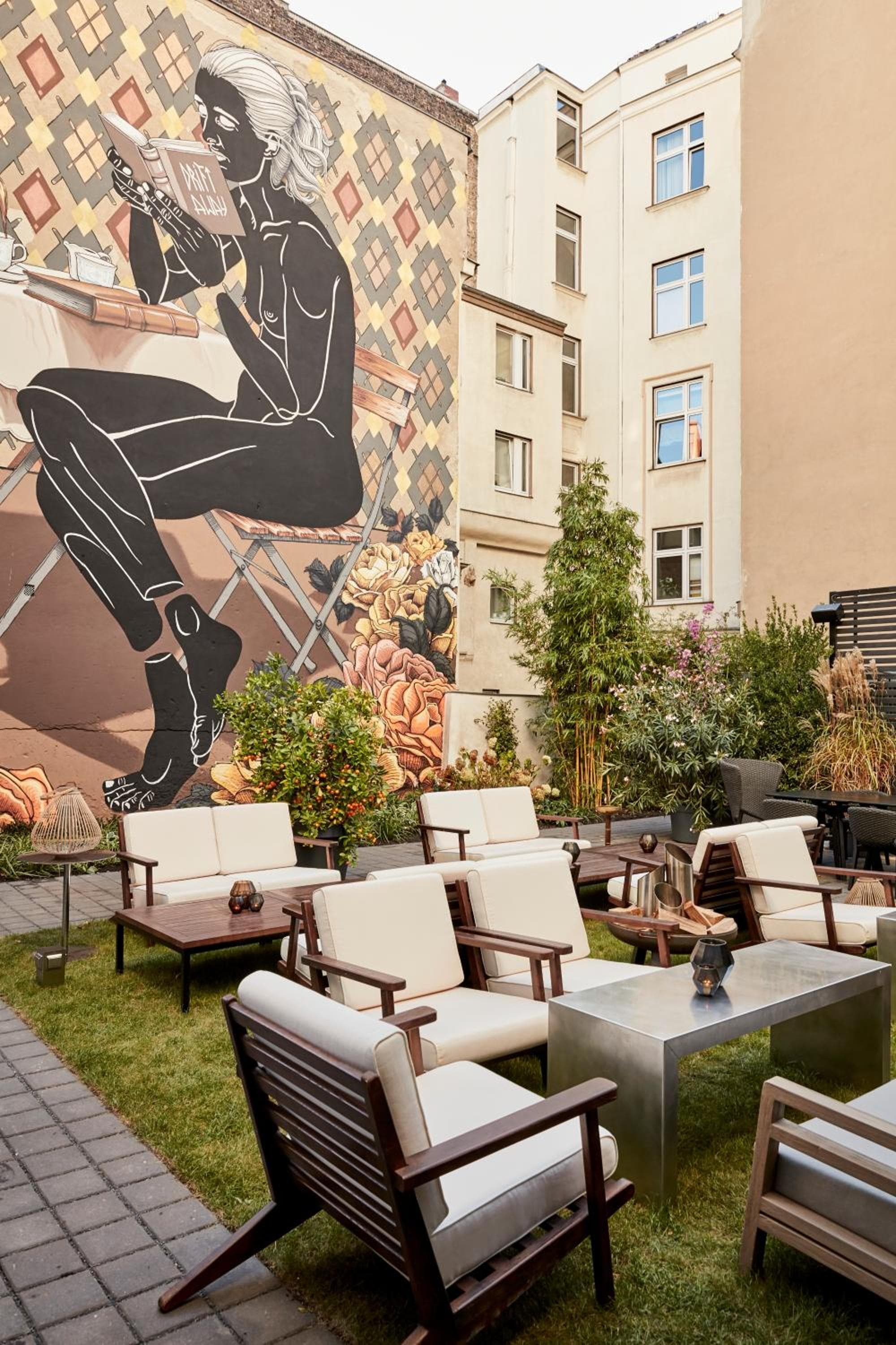 Sir Savigny Hotel, part of Sircle Collection