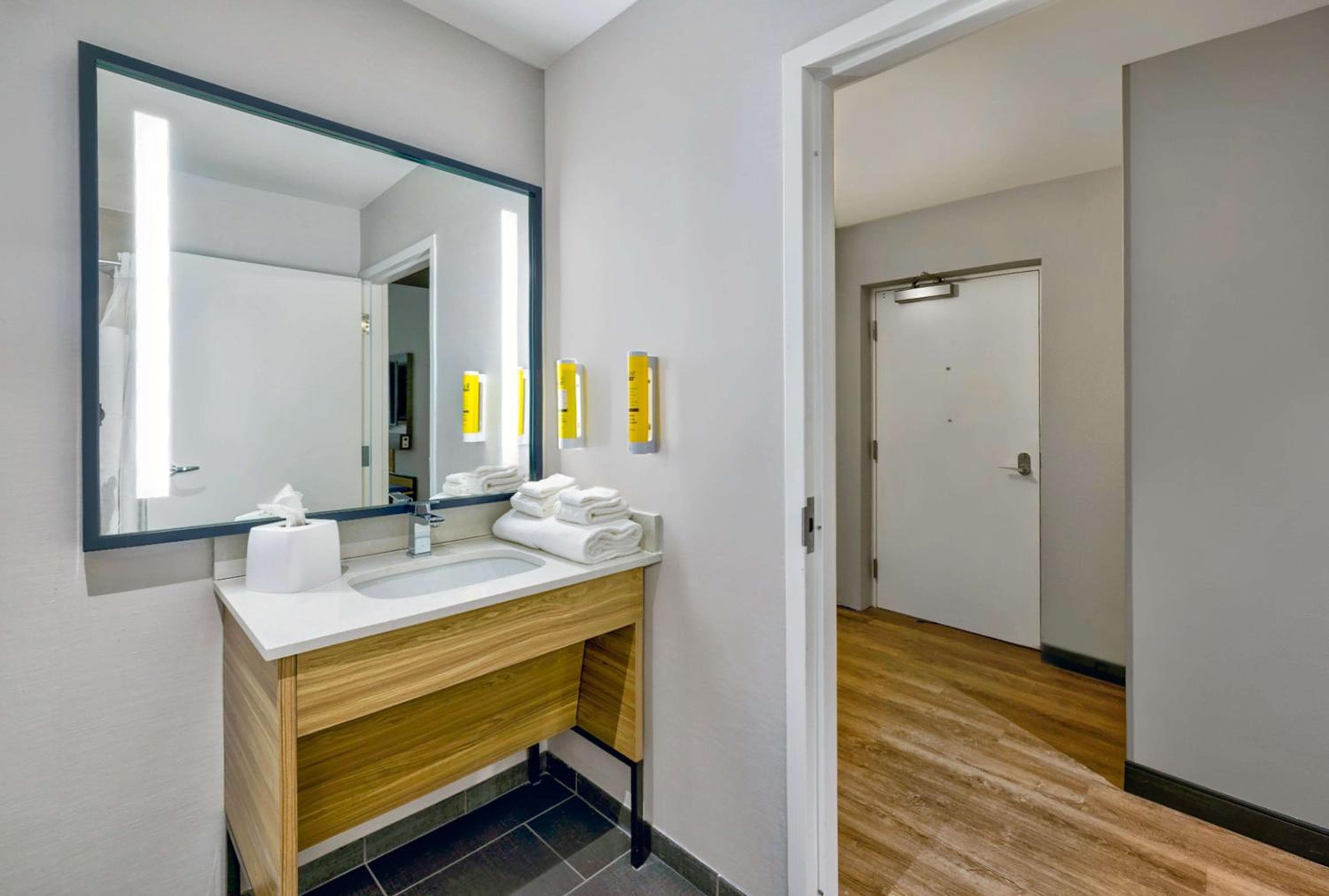 Tru by Hilton Minneapolis Downtown