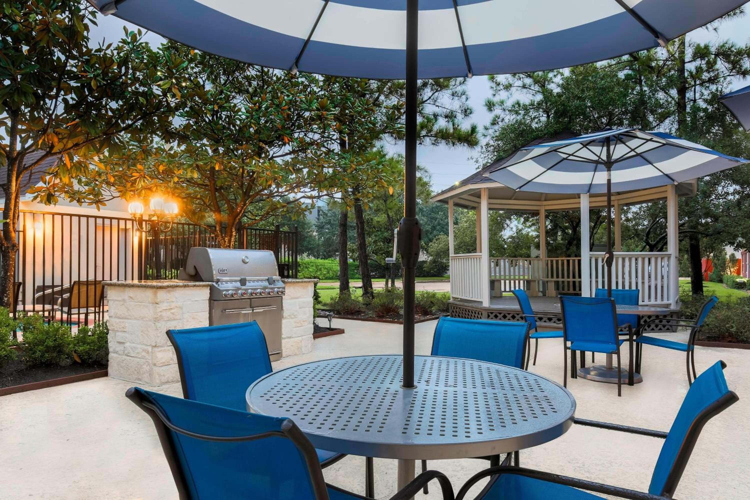 Sonesta Simply Suites Houston Brookhollow