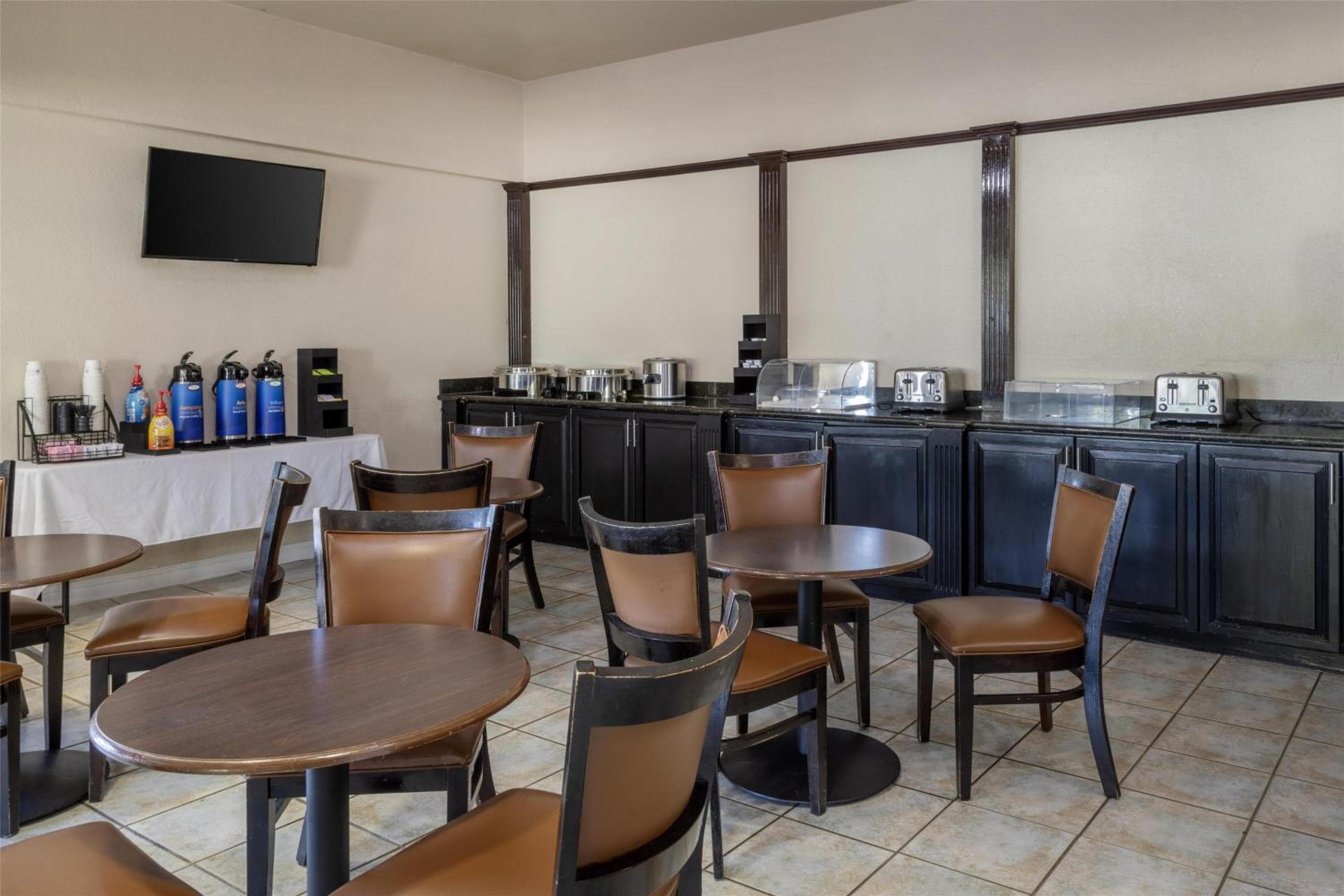 Best Western Heritage Inn