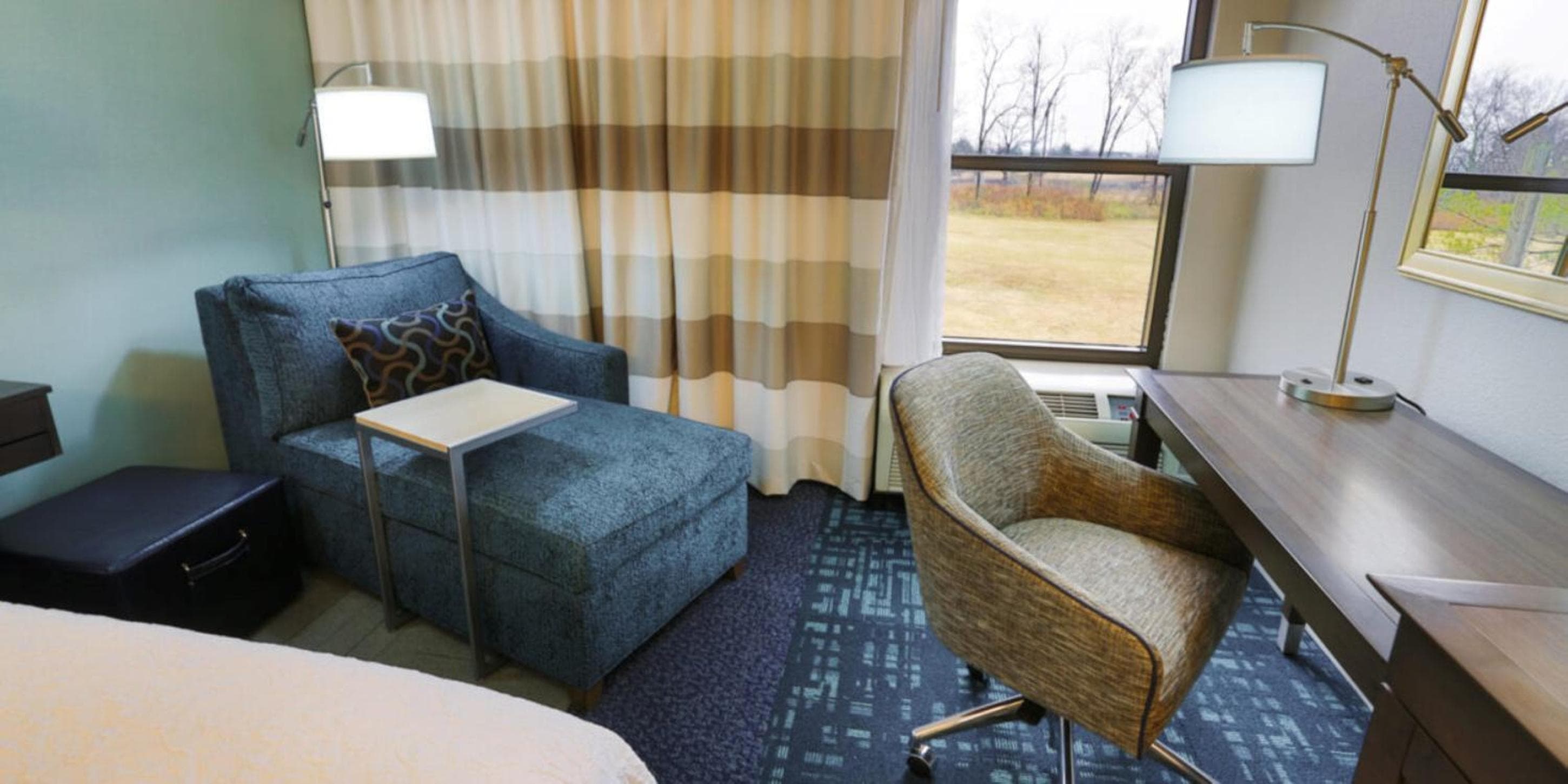 Hampton Inn & Suites Nashville-Airport