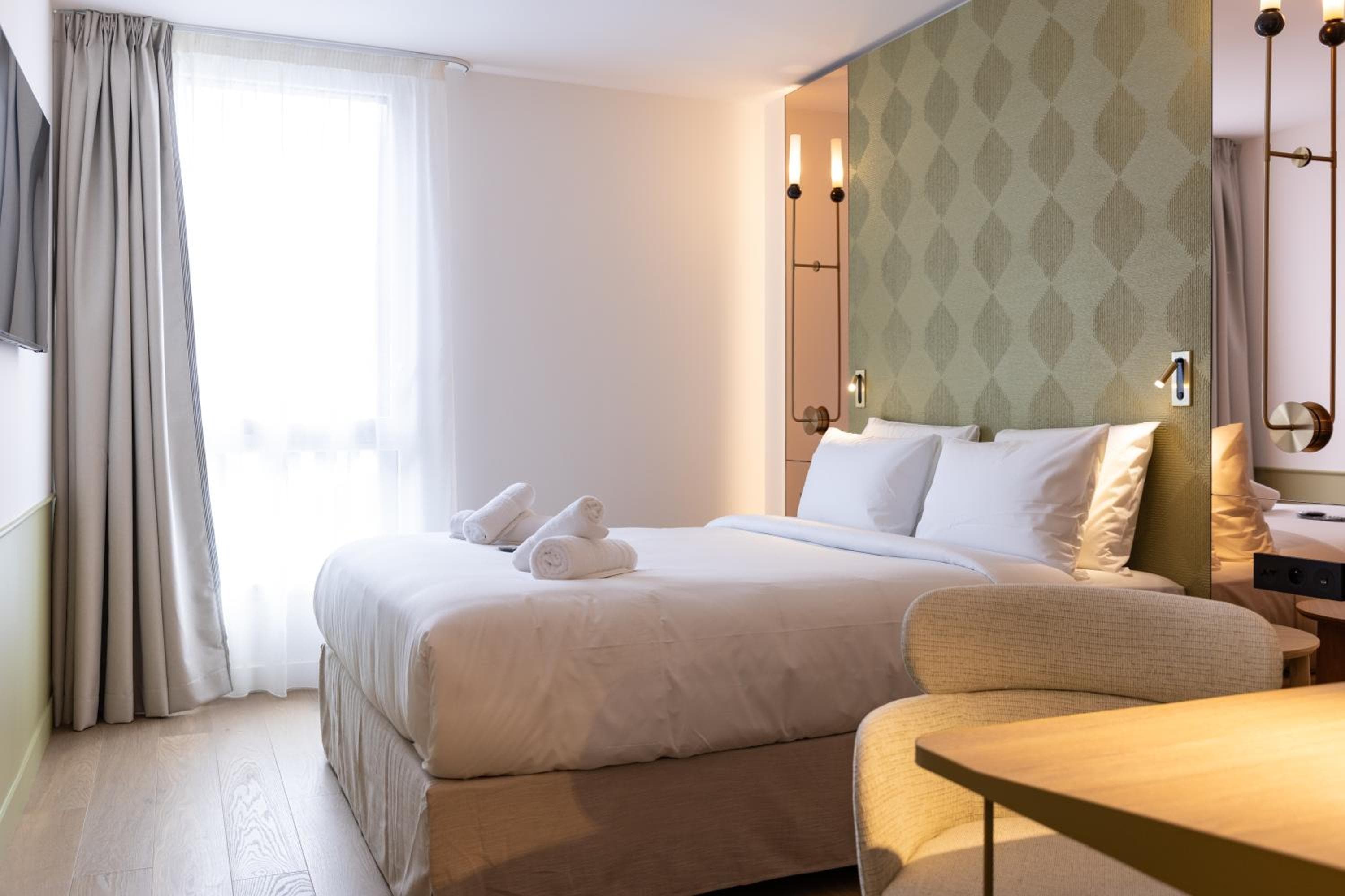 Kyriad Prestige Paris Asnieres