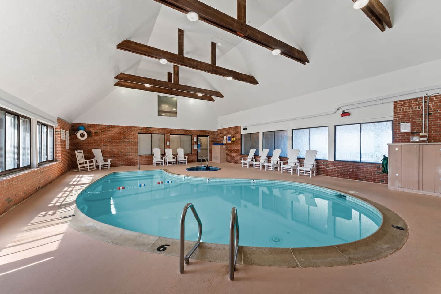 Pilgrim Sands Hotel on Long Beach