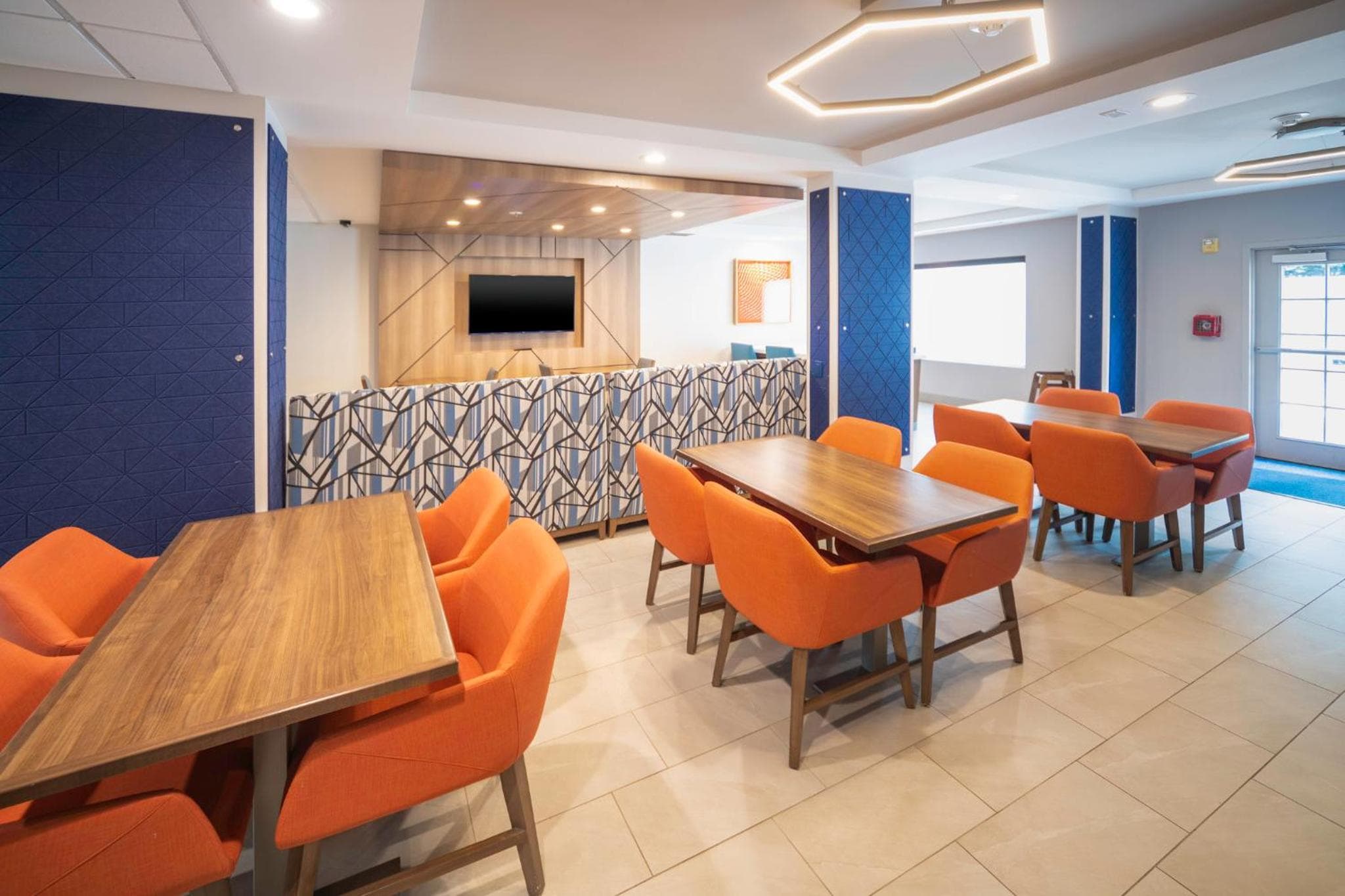 Holiday Inn Express and Suites Atlanta-Johns Creek by IHG