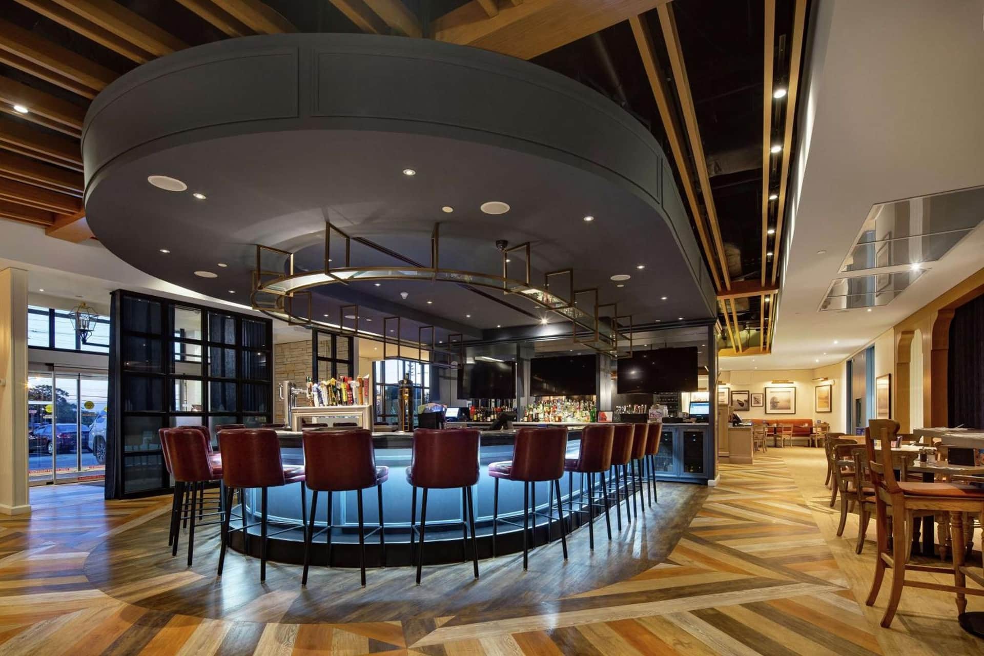 DoubleTree by Hilton Toronto Airport