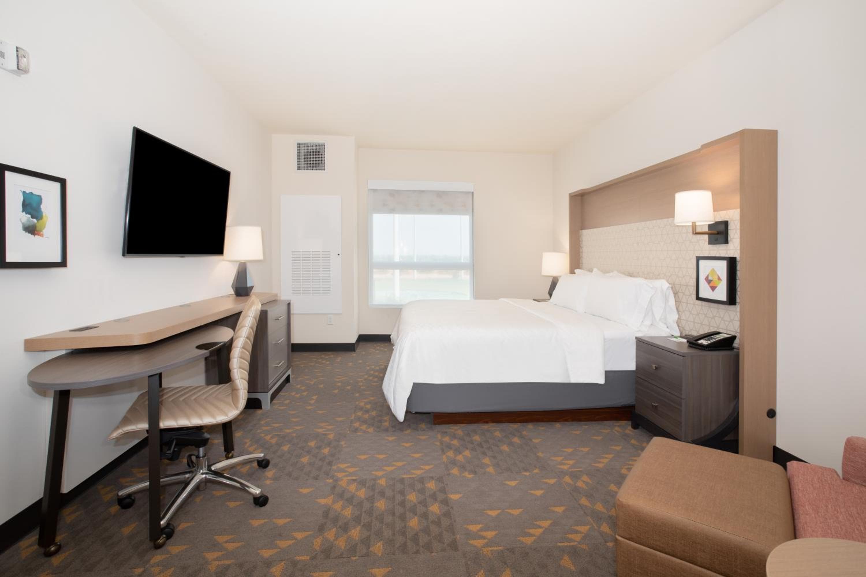Holiday Inn Glendale - Stadium & Ent Dist by IHG