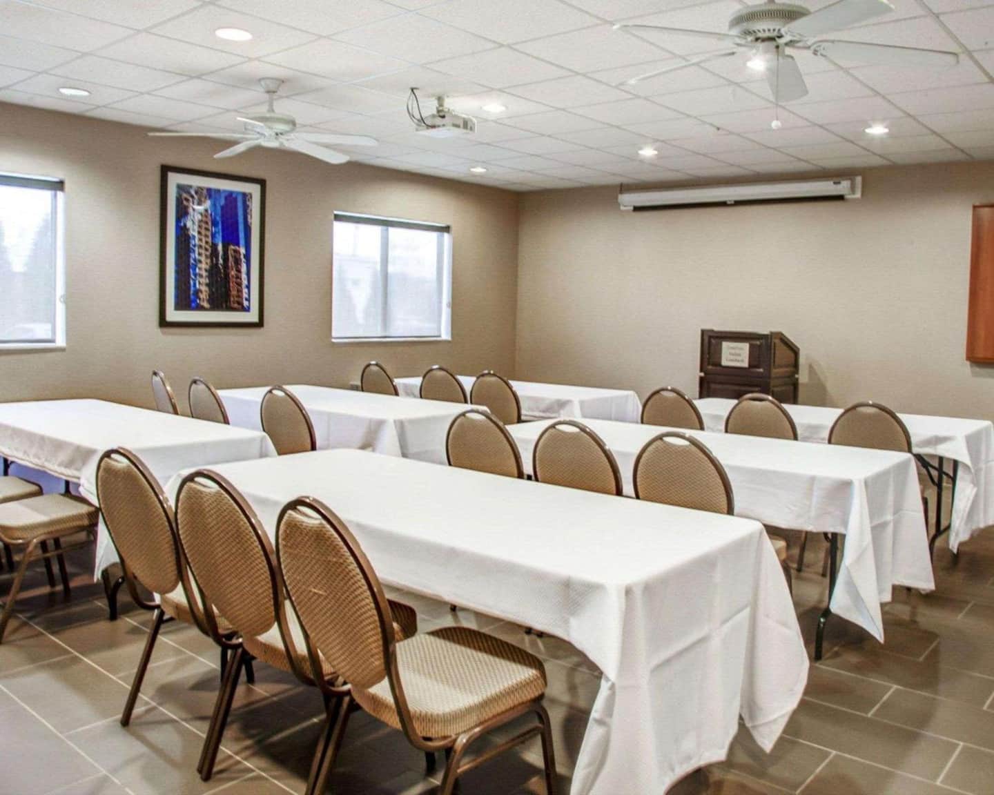 Comfort Suites Lombard/Addison
