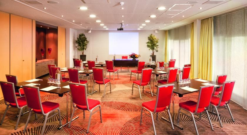 Mövenpick Hotel Den Haag - Voorburg